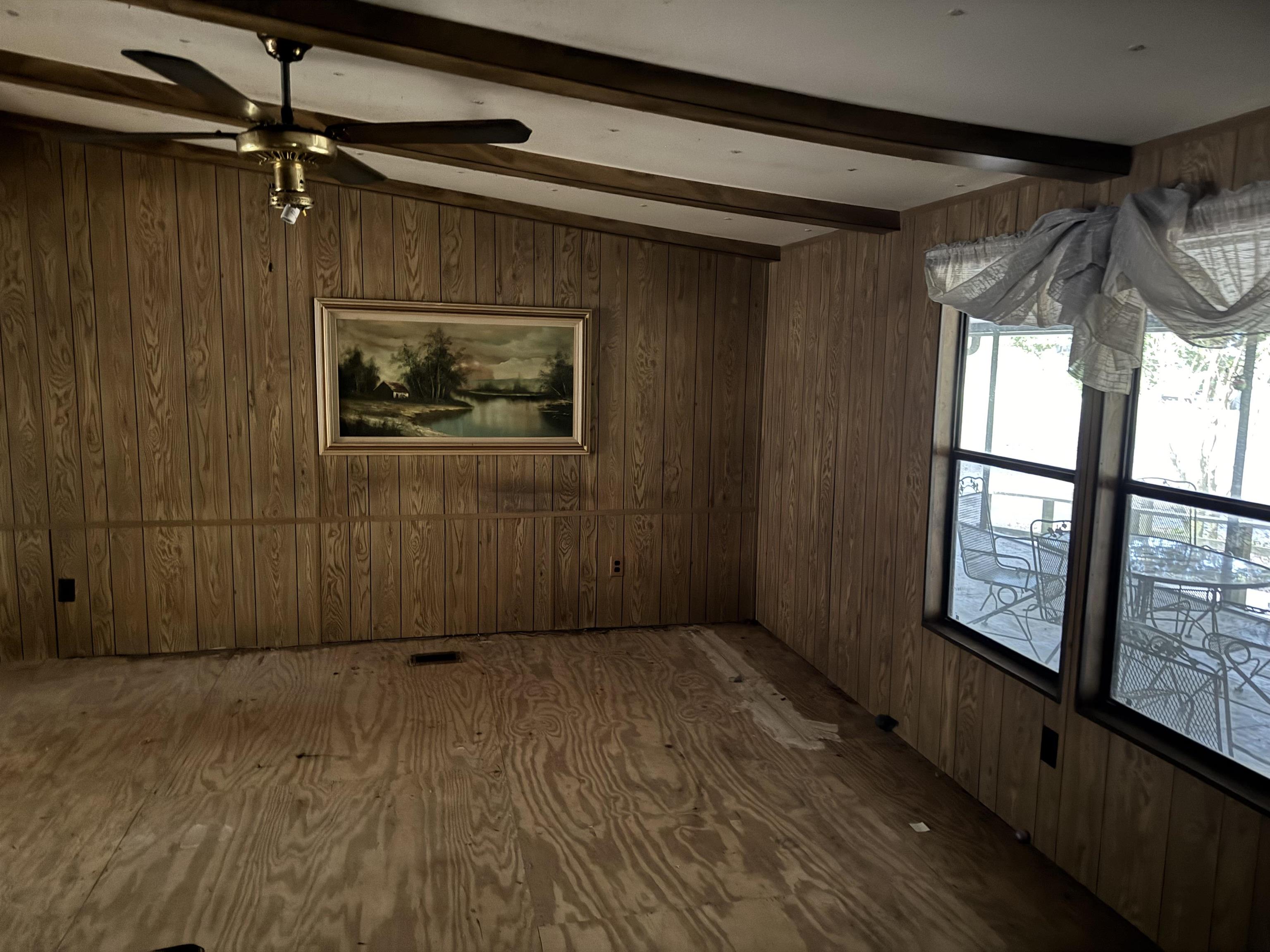 Image 12 of 20 For 608 Coral Farms Rd