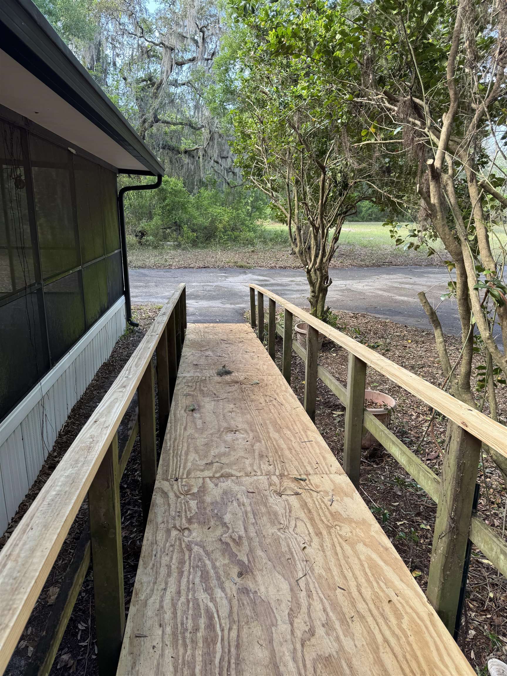 Image 16 of 20 For 608 Coral Farms Rd