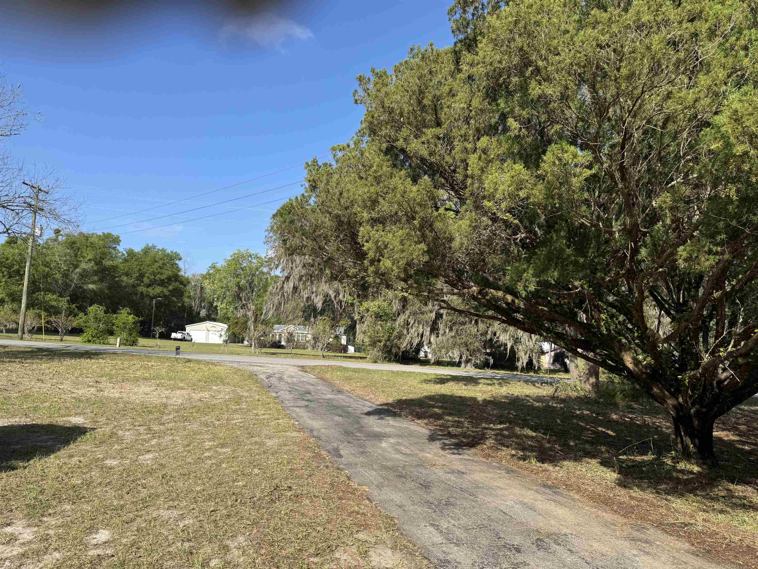 Image 2 of 20 For 608 Coral Farms Rd