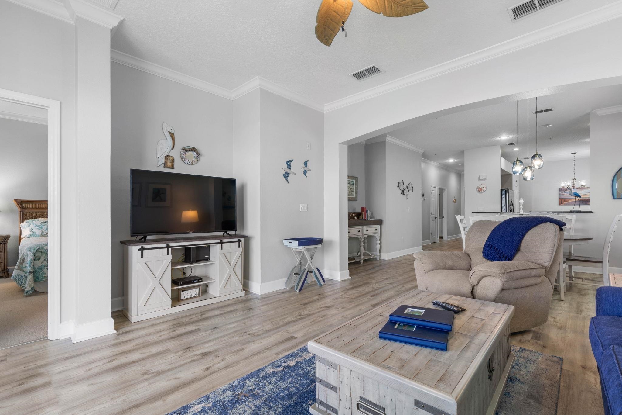 Image 17 of 85 For 800 Cinnamon Beach Way  721