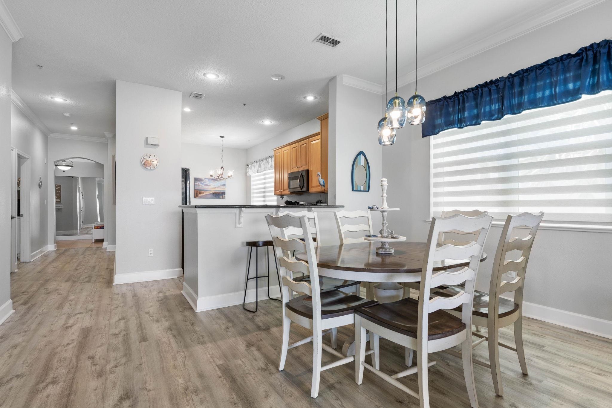 Image 18 of 85 For 800 Cinnamon Beach Way  721