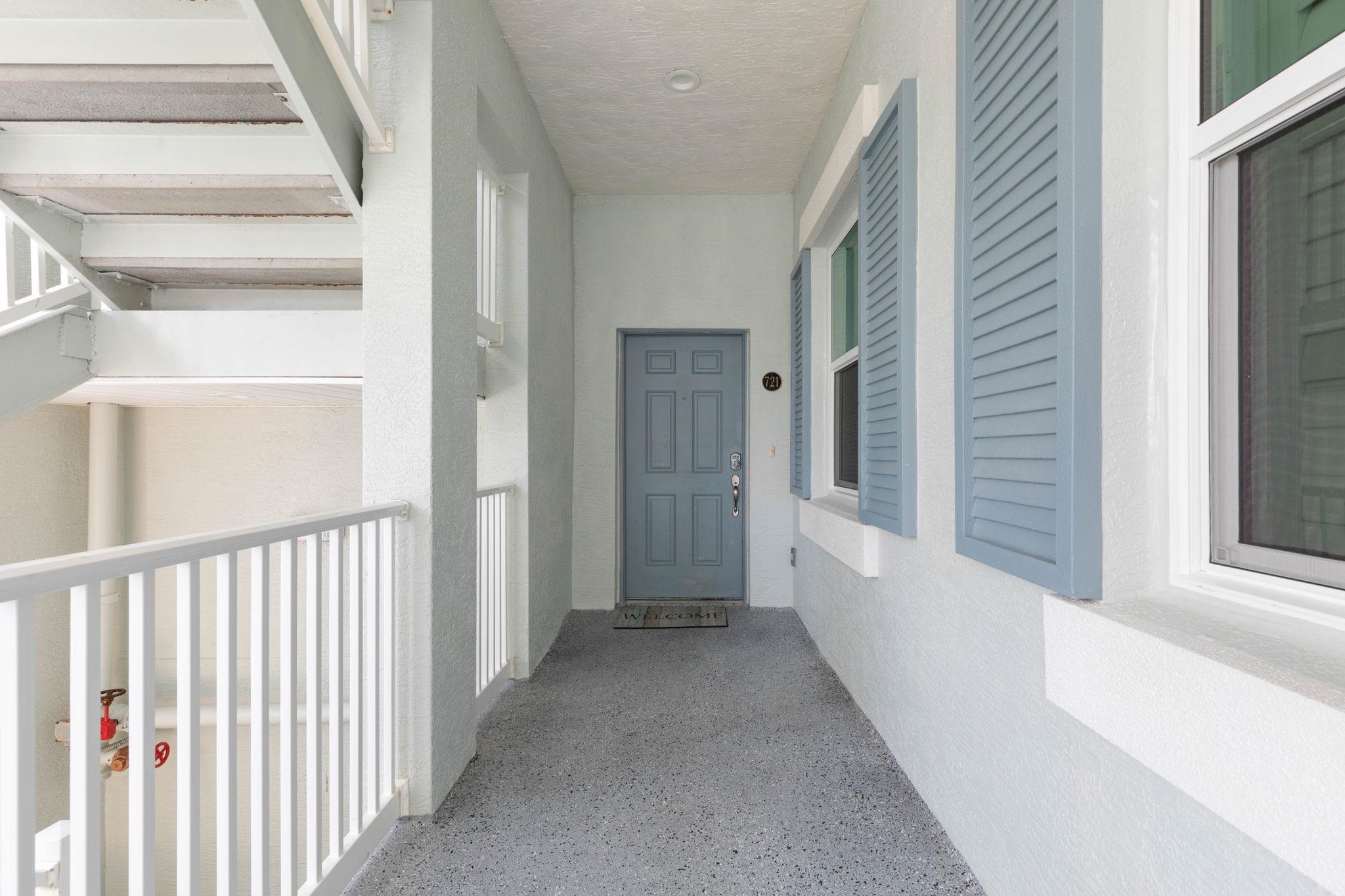 Image 3 of 85 For 800 Cinnamon Beach Way  721