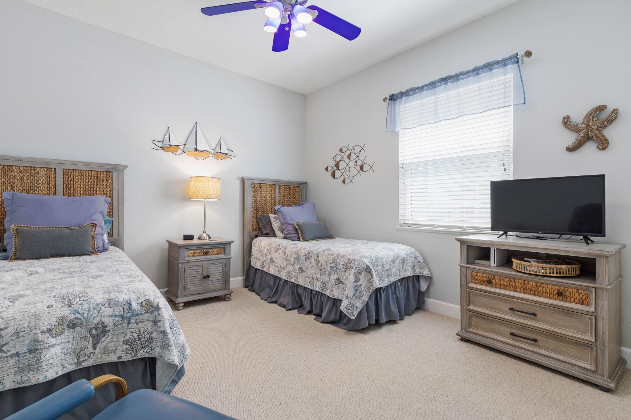 Image 37 of 85 For 800 Cinnamon Beach Way  721