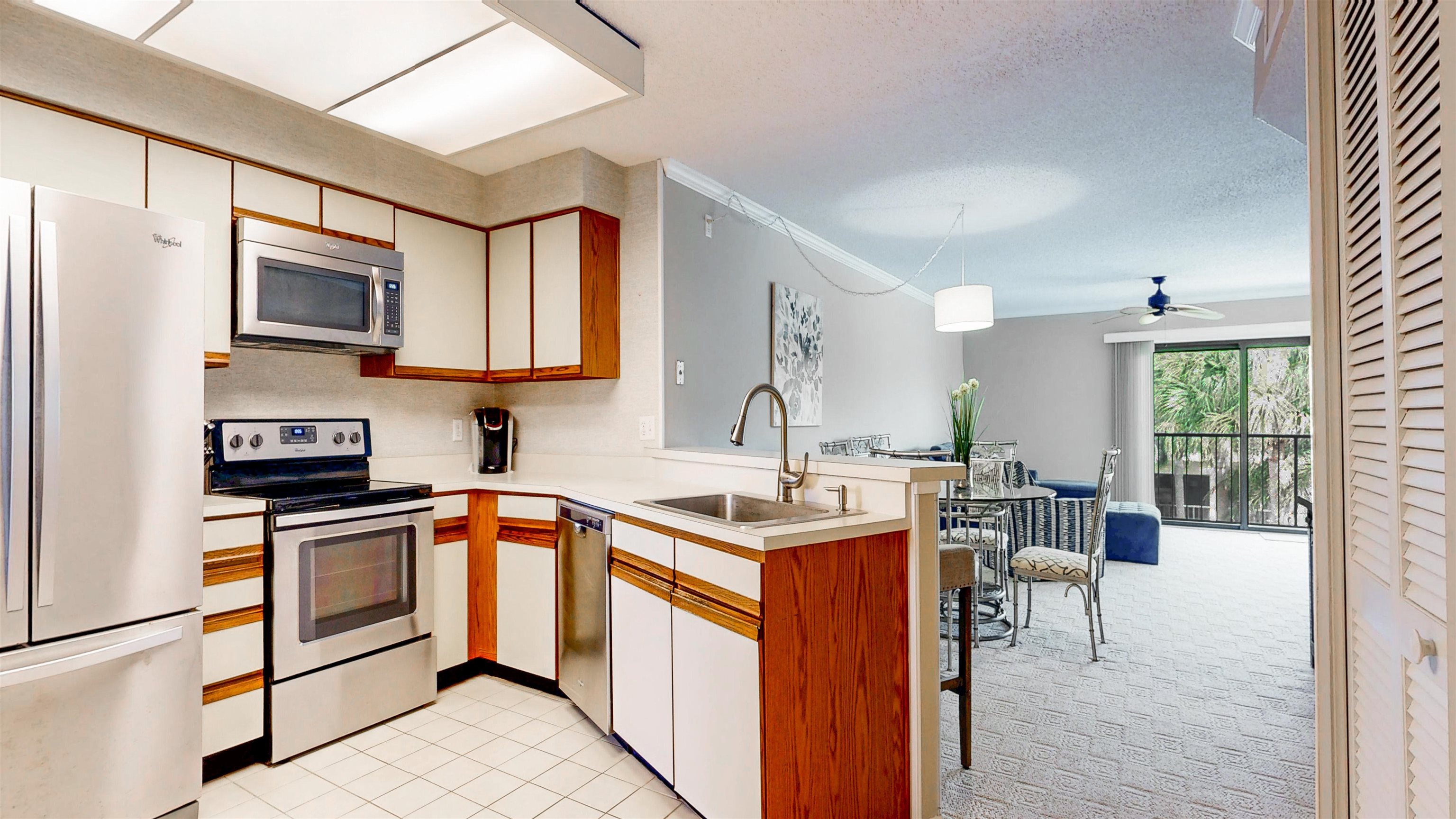 Image 3 of 44 For 302 Aegean Vista Way