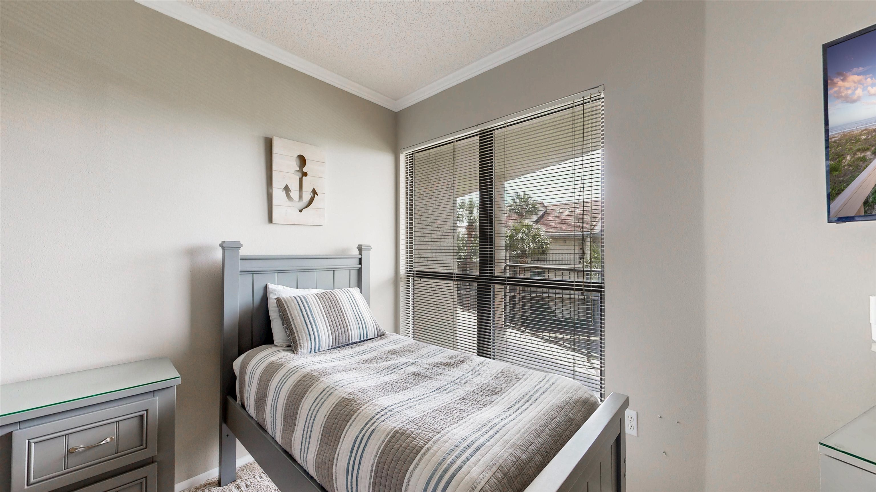 Image 31 of 44 For 302 Aegean Vista Way