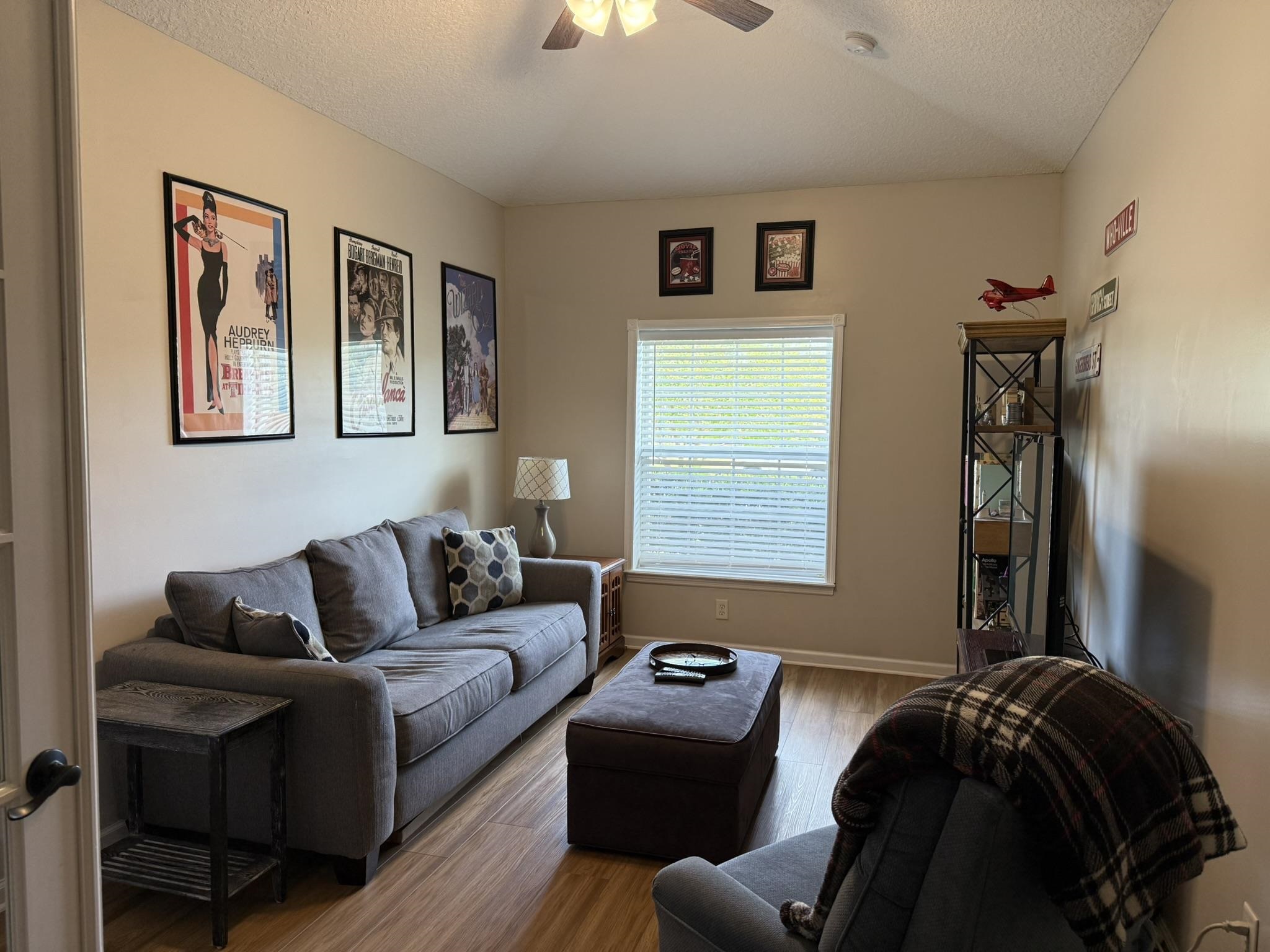 Image 29 of 35 For 356 Palmas Cir