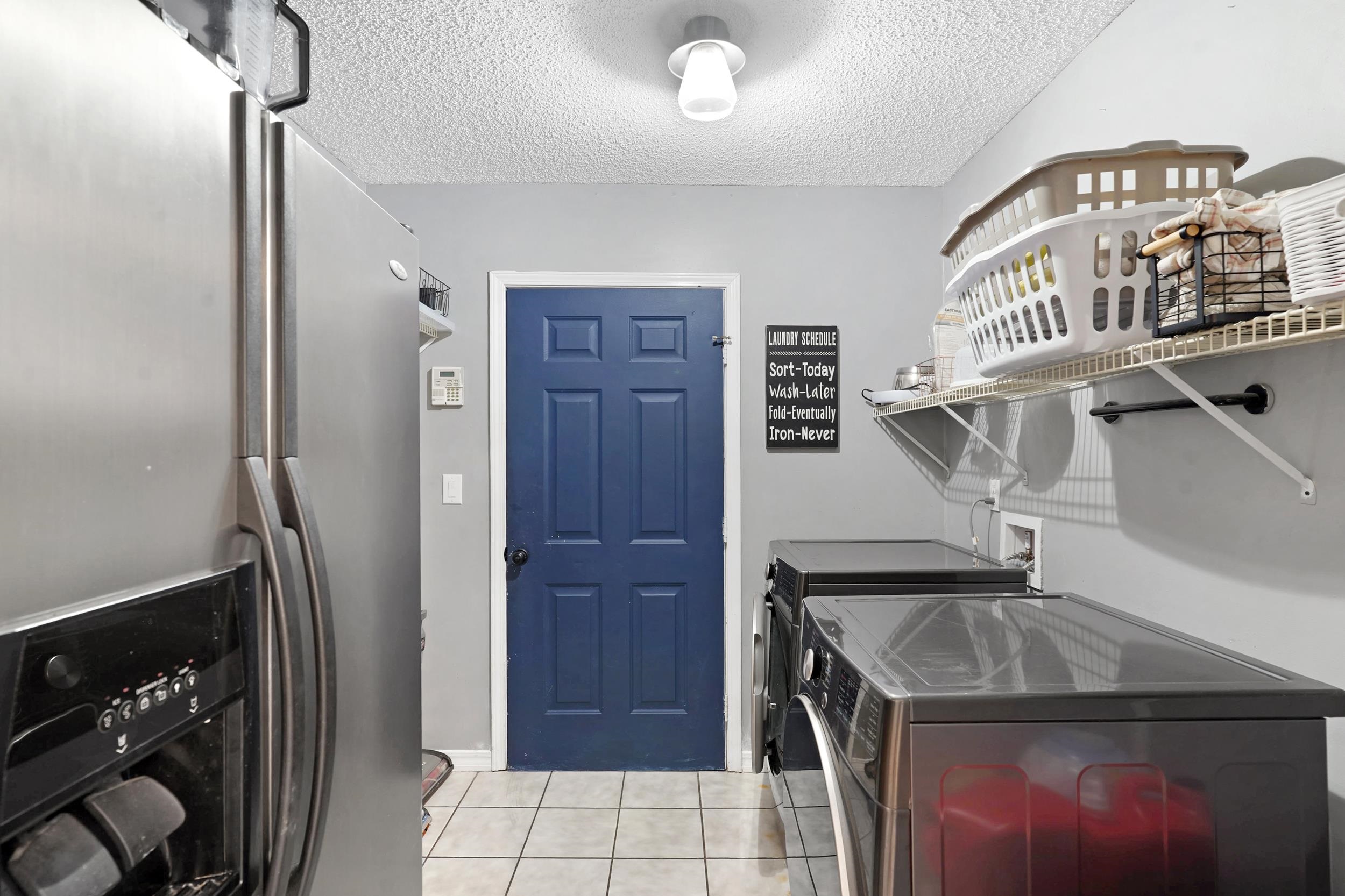 Image 13 of 33 For 4861 Winton Circle