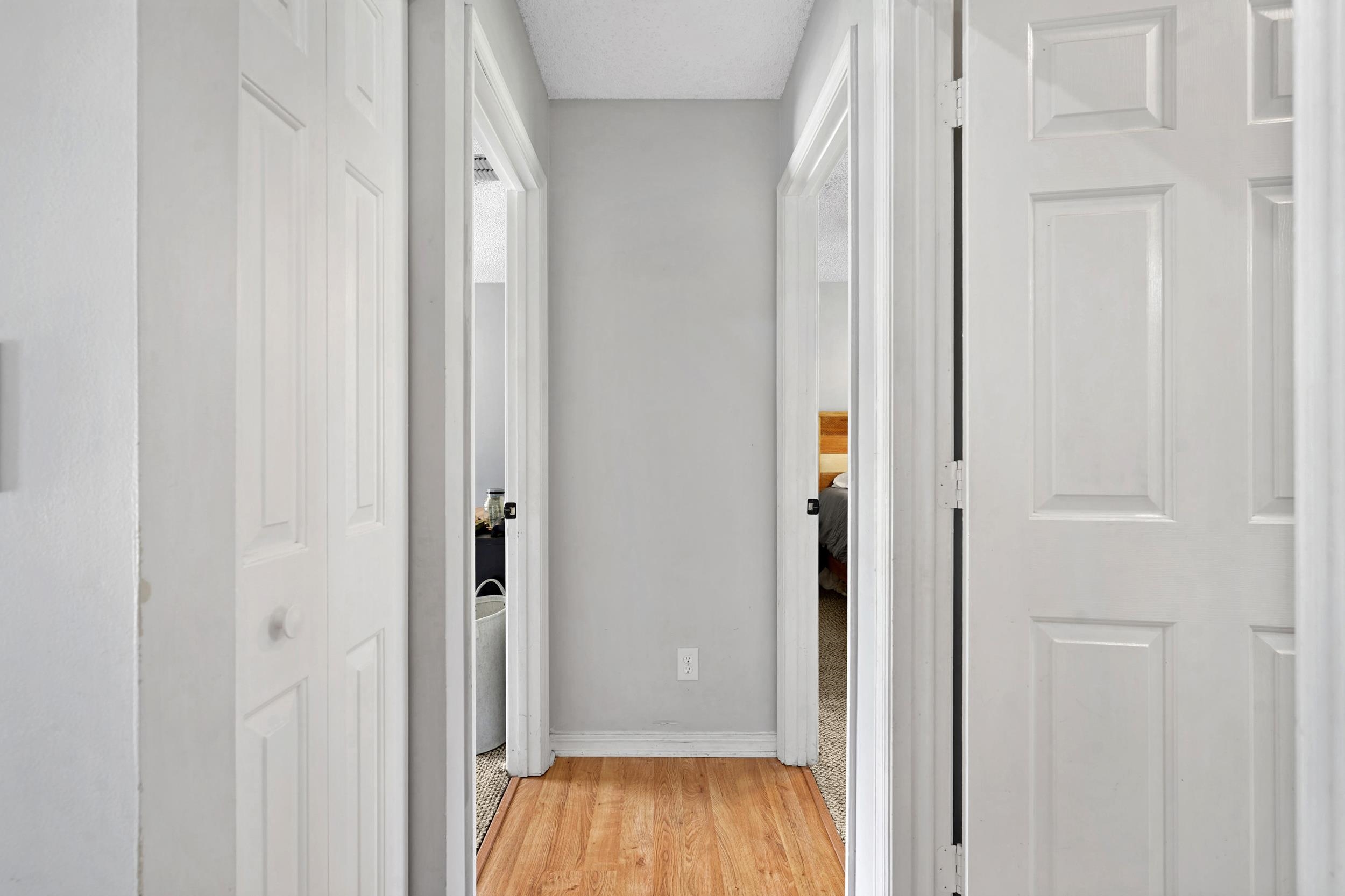 Image 20 of 33 For 4861 Winton Circle