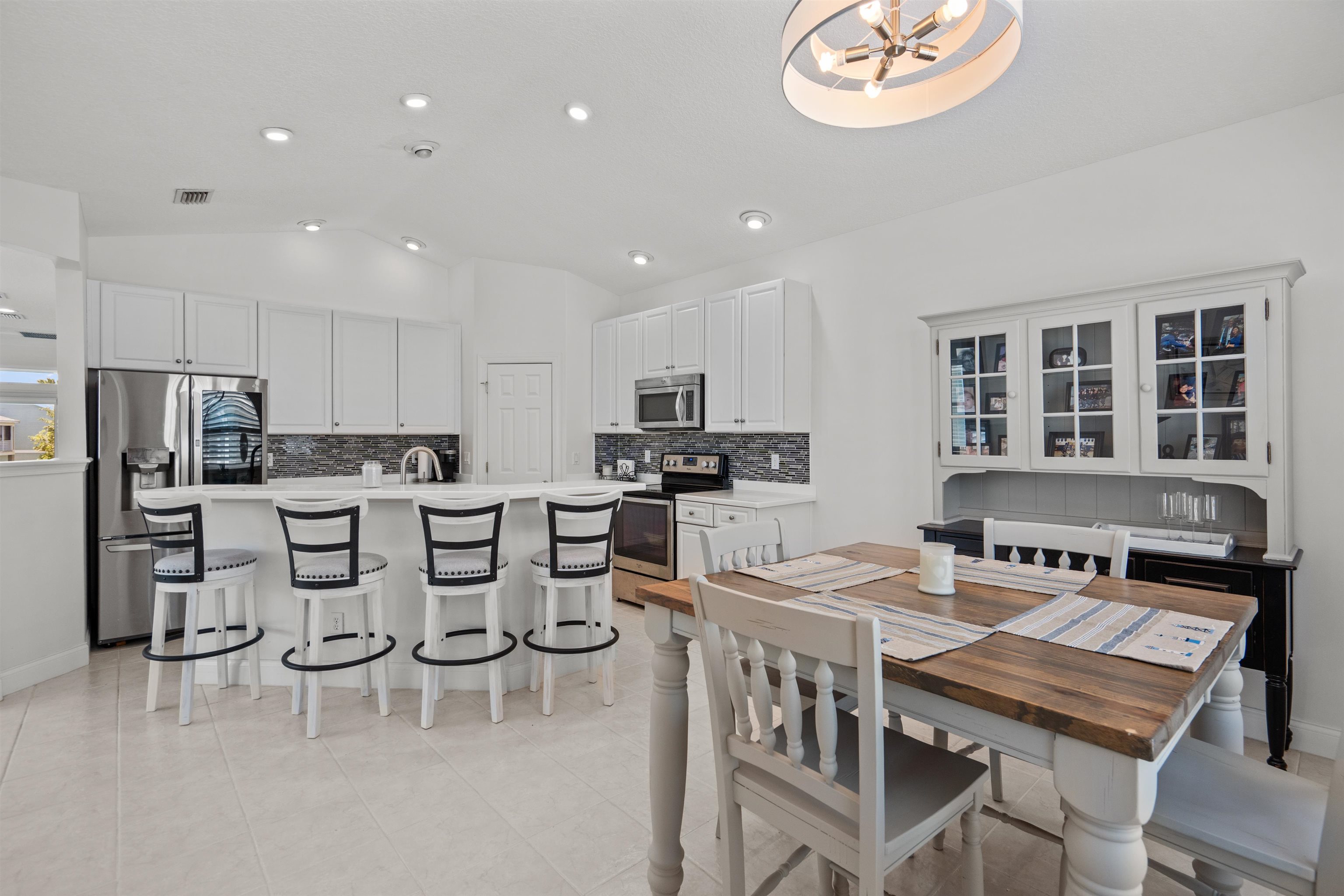 Image 20 of 61 For 110 Sunset Cir