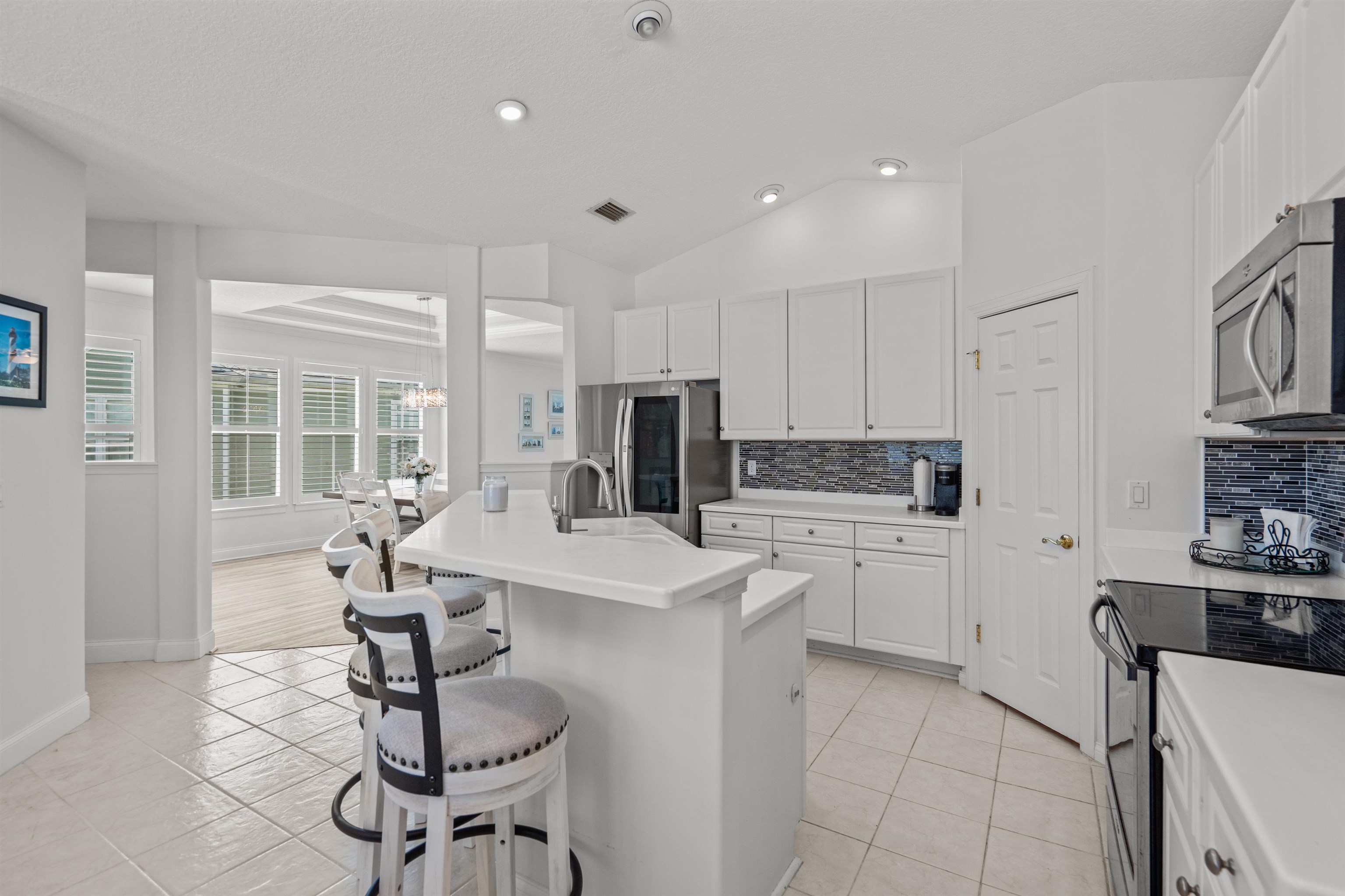 Image 23 of 61 For 110 Sunset Cir