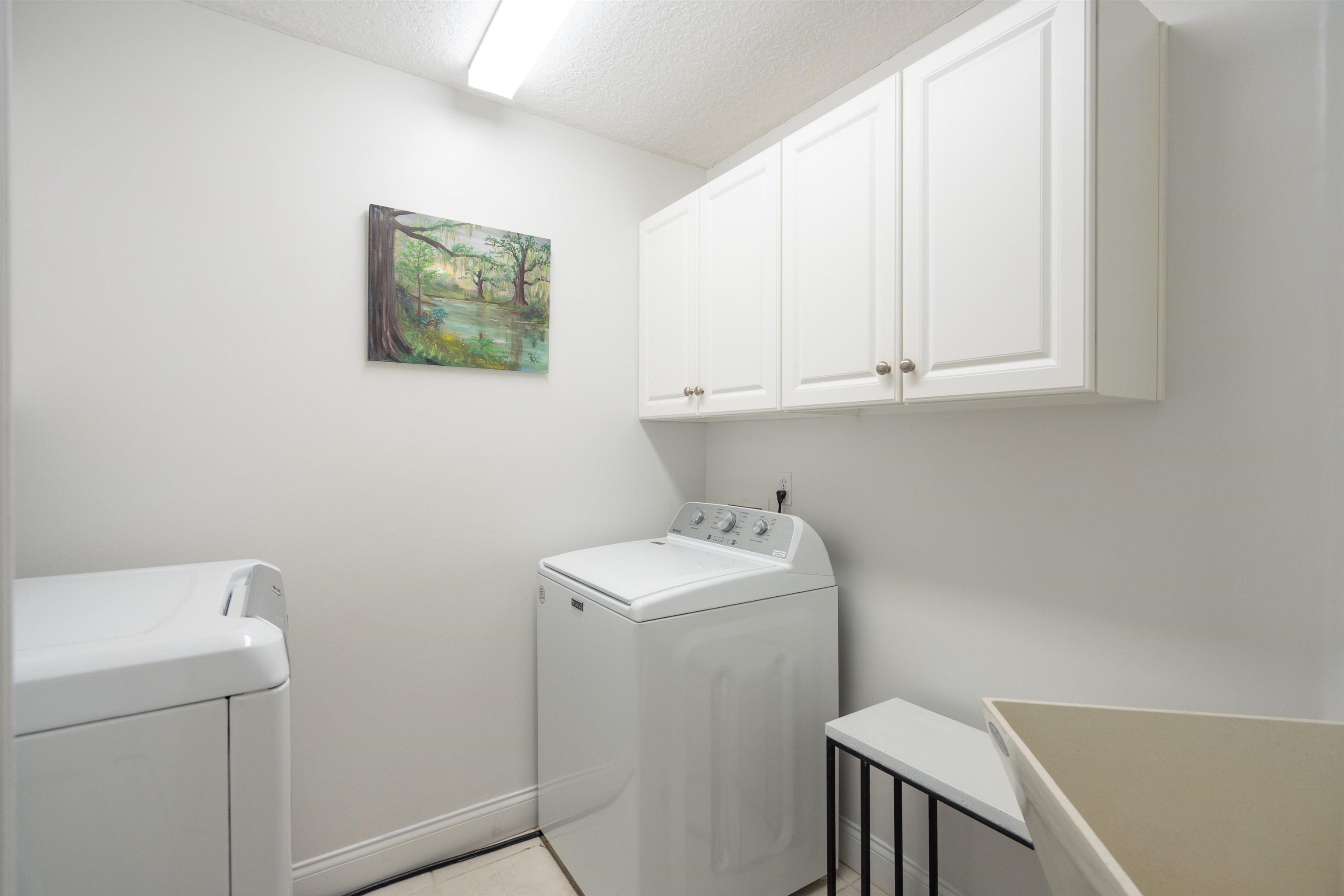 Image 33 of 61 For 110 Sunset Cir