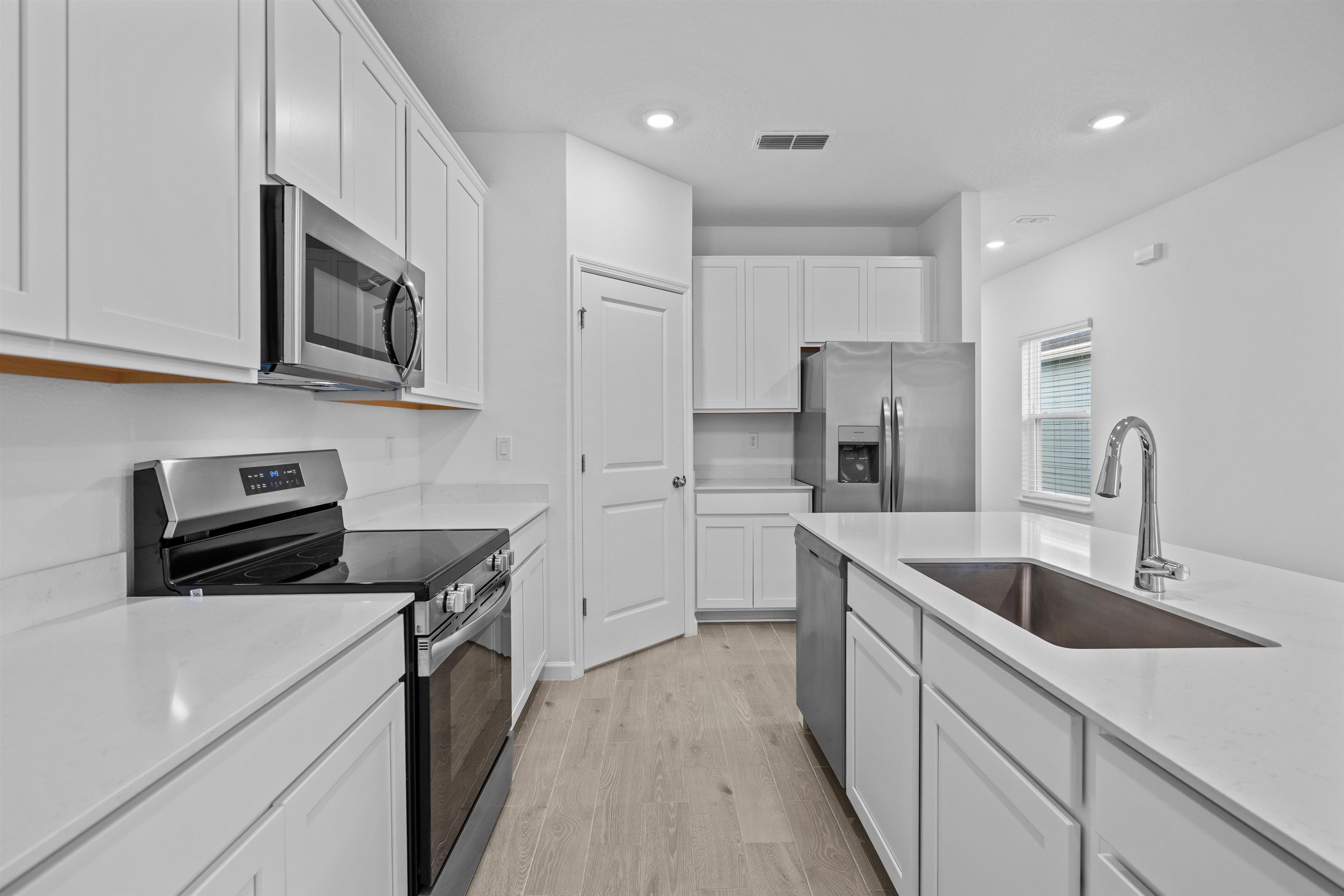 Image 6 of 42 For 55 River Strand Ln