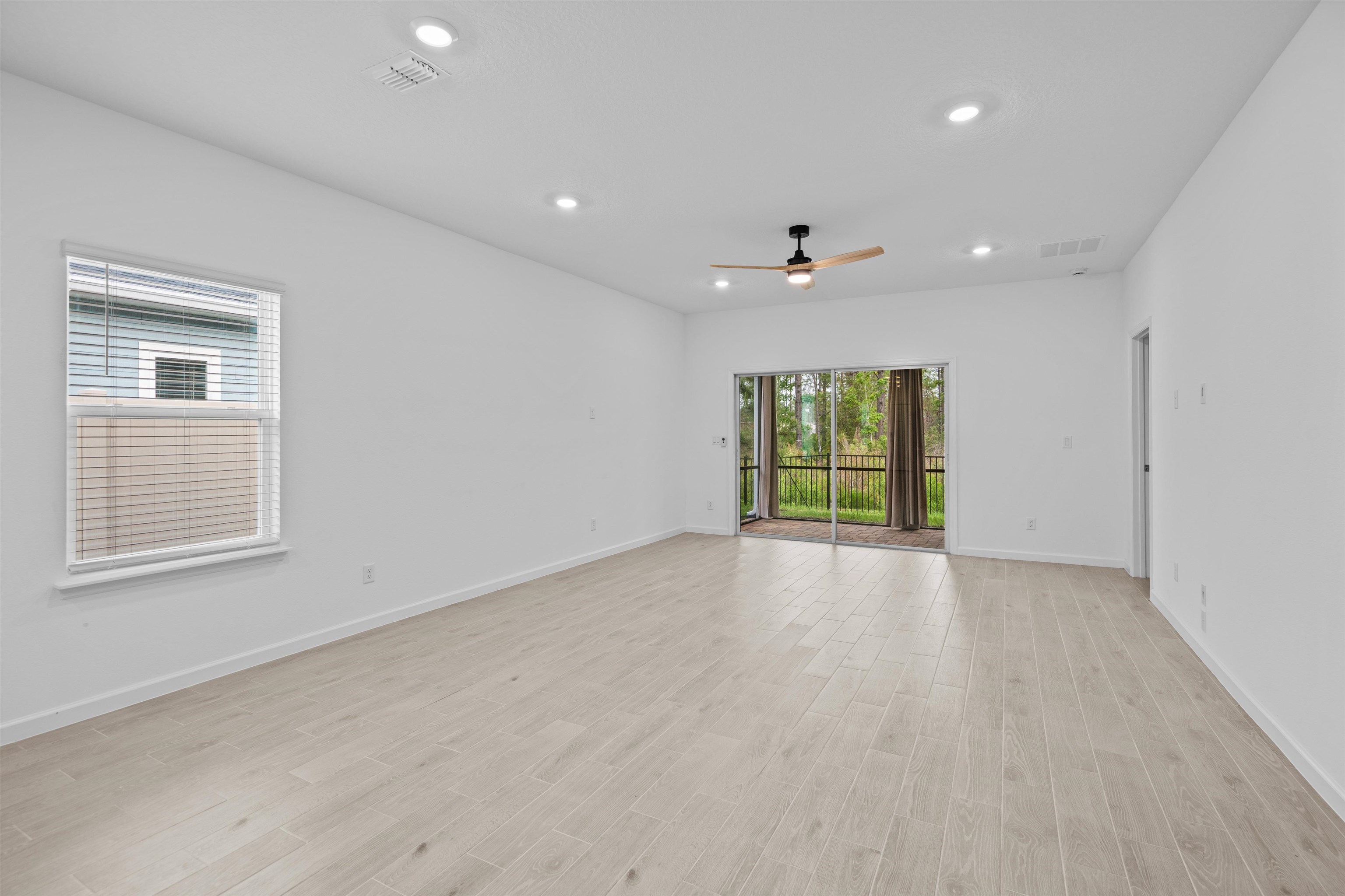 Image 9 of 42 For 55 River Strand Ln