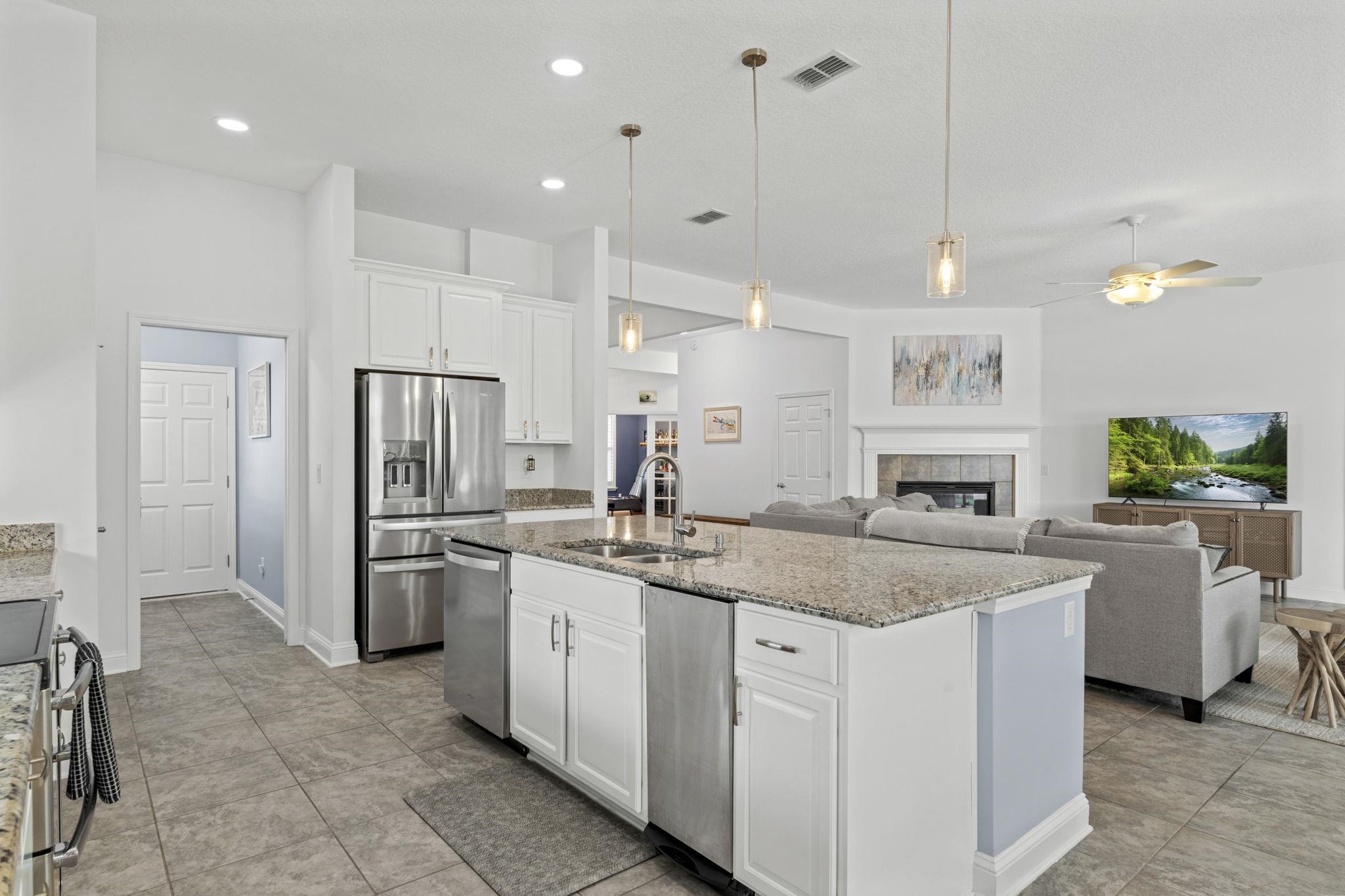 Image 18 of 73 For 225 Moses Creek Blvd