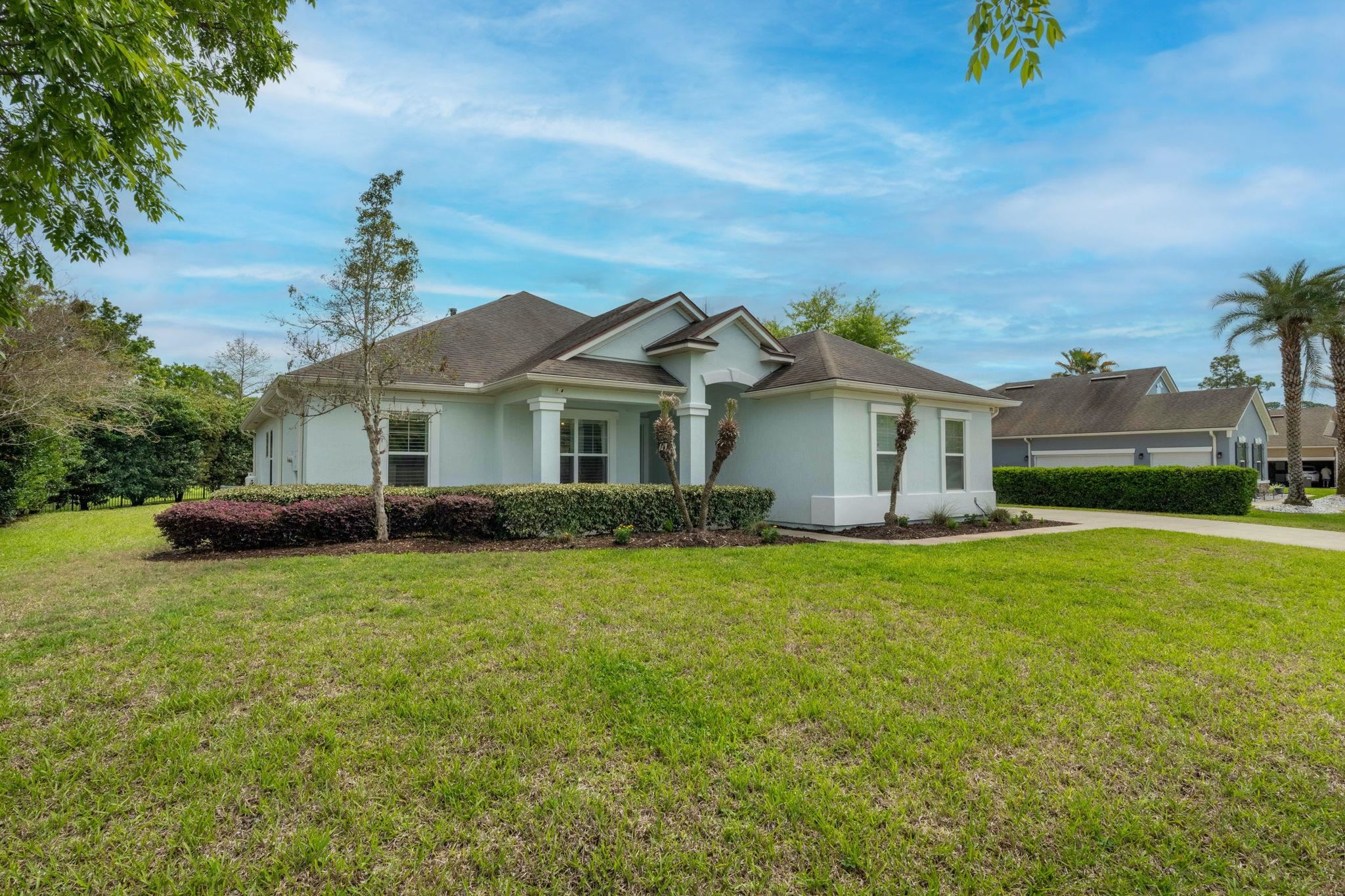 Image 3 of 73 For 225 Moses Creek Blvd