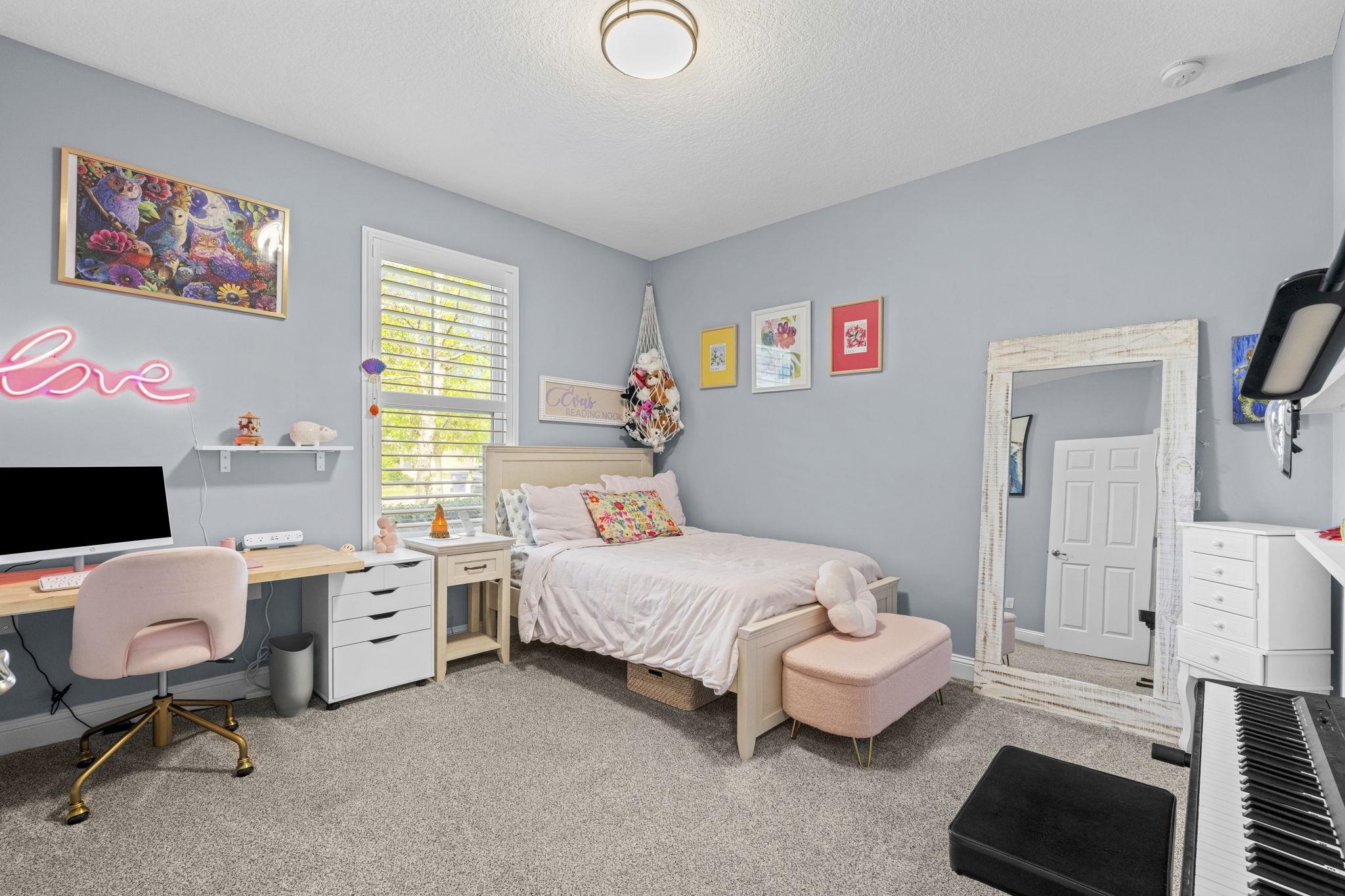 Image 35 of 73 For 225 Moses Creek Blvd