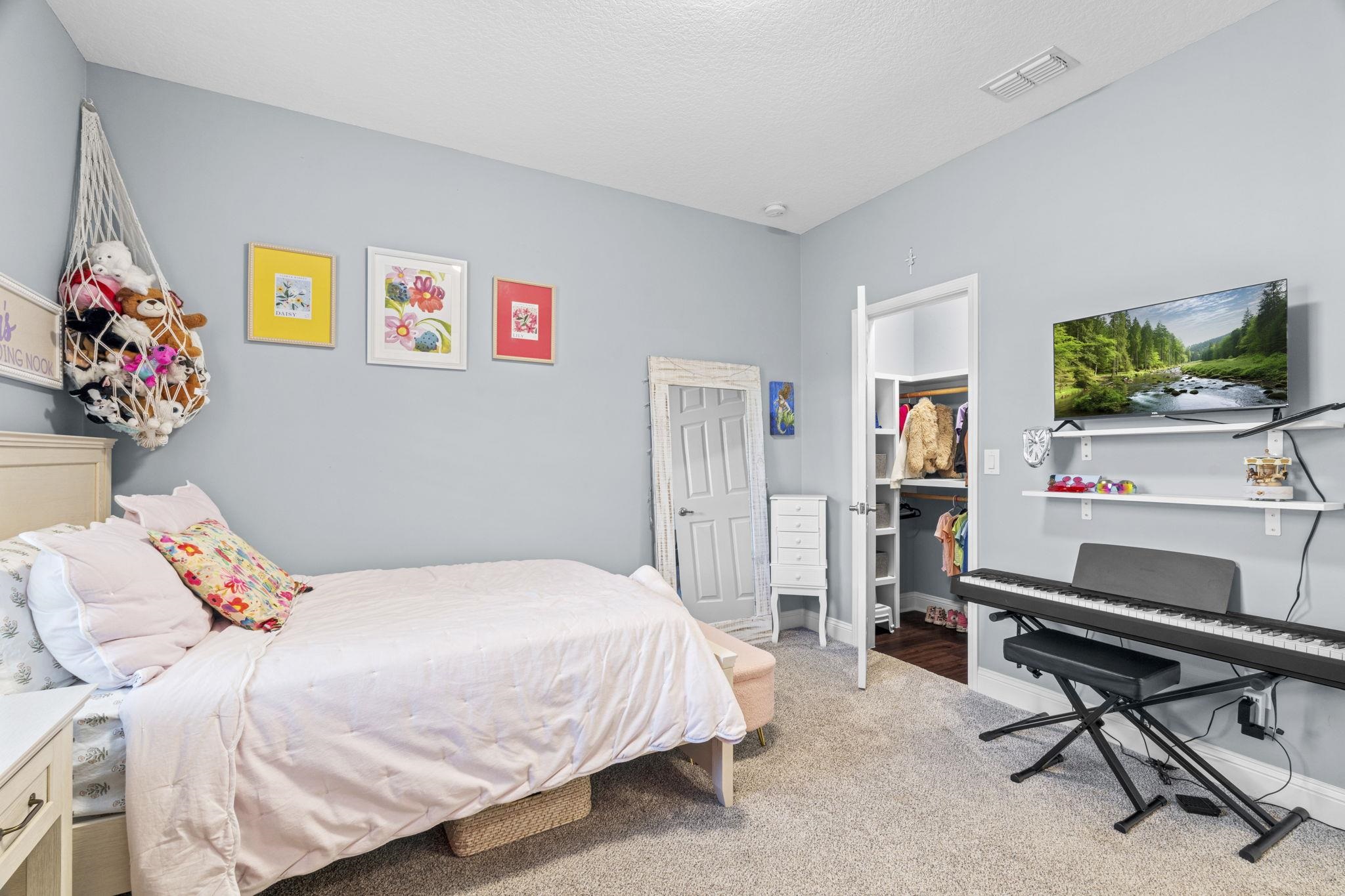 Image 36 of 73 For 225 Moses Creek Blvd