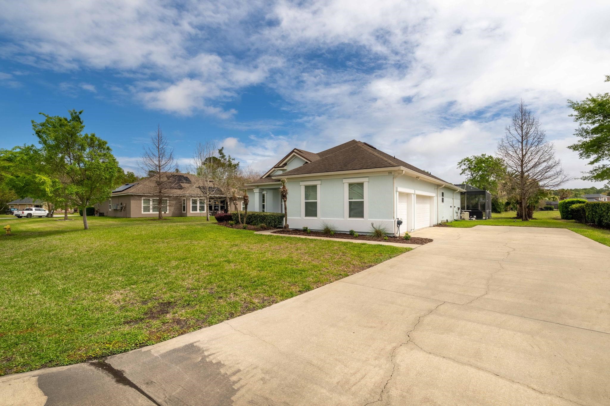 Image 60 of 73 For 225 Moses Creek Blvd