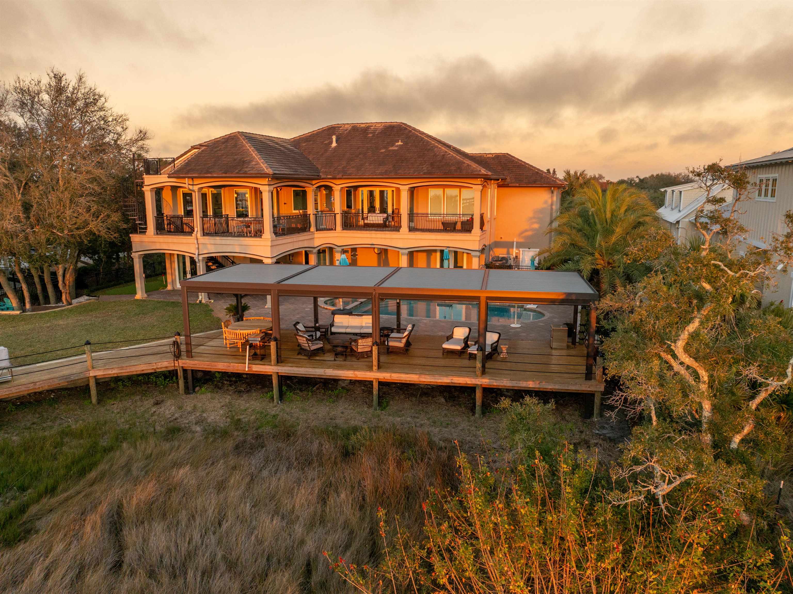 Image 20 of 99 For 973 Griffin Shores Dr. N