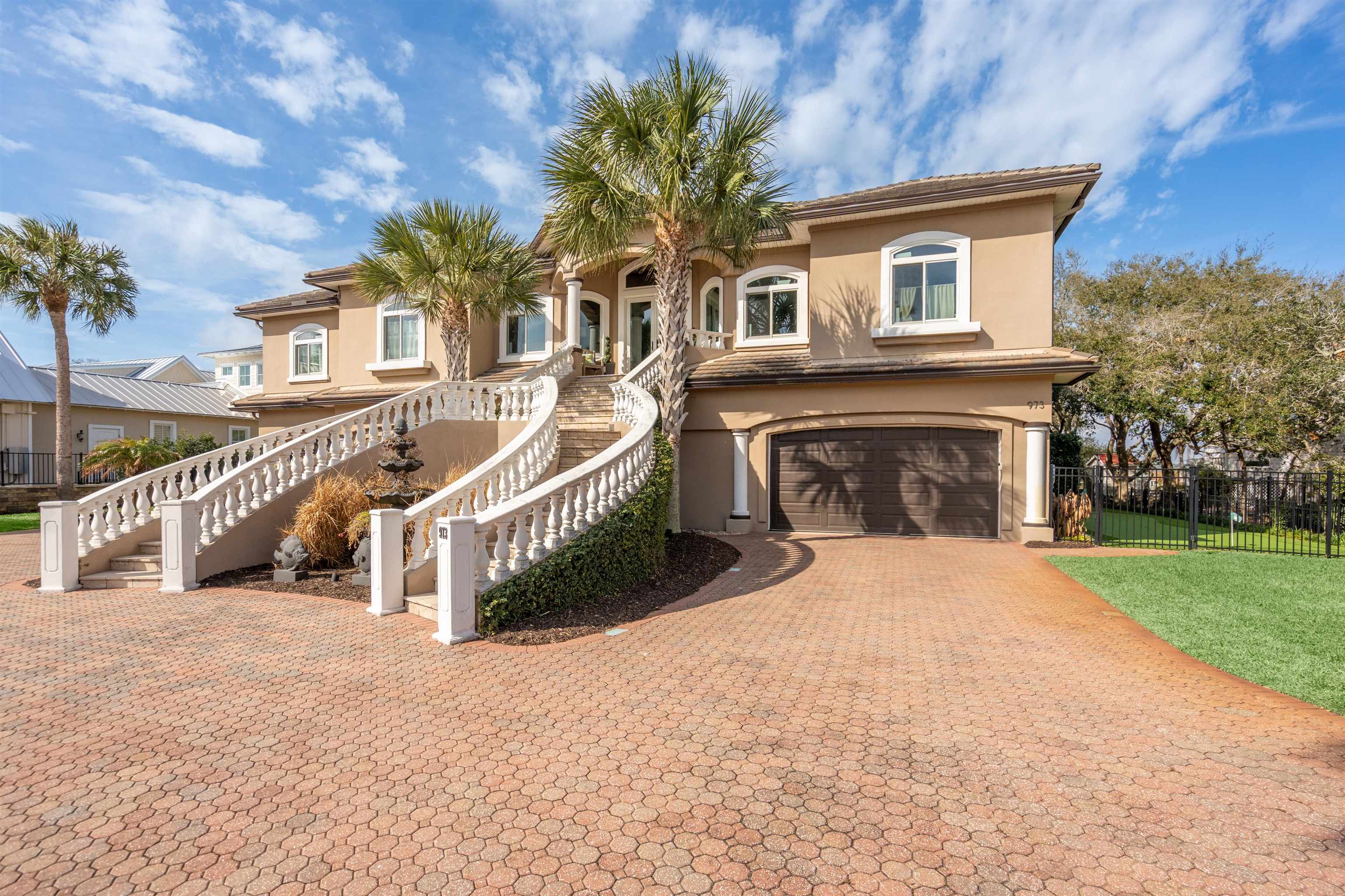 Image 32 of 99 For 973 Griffin Shores Dr. N