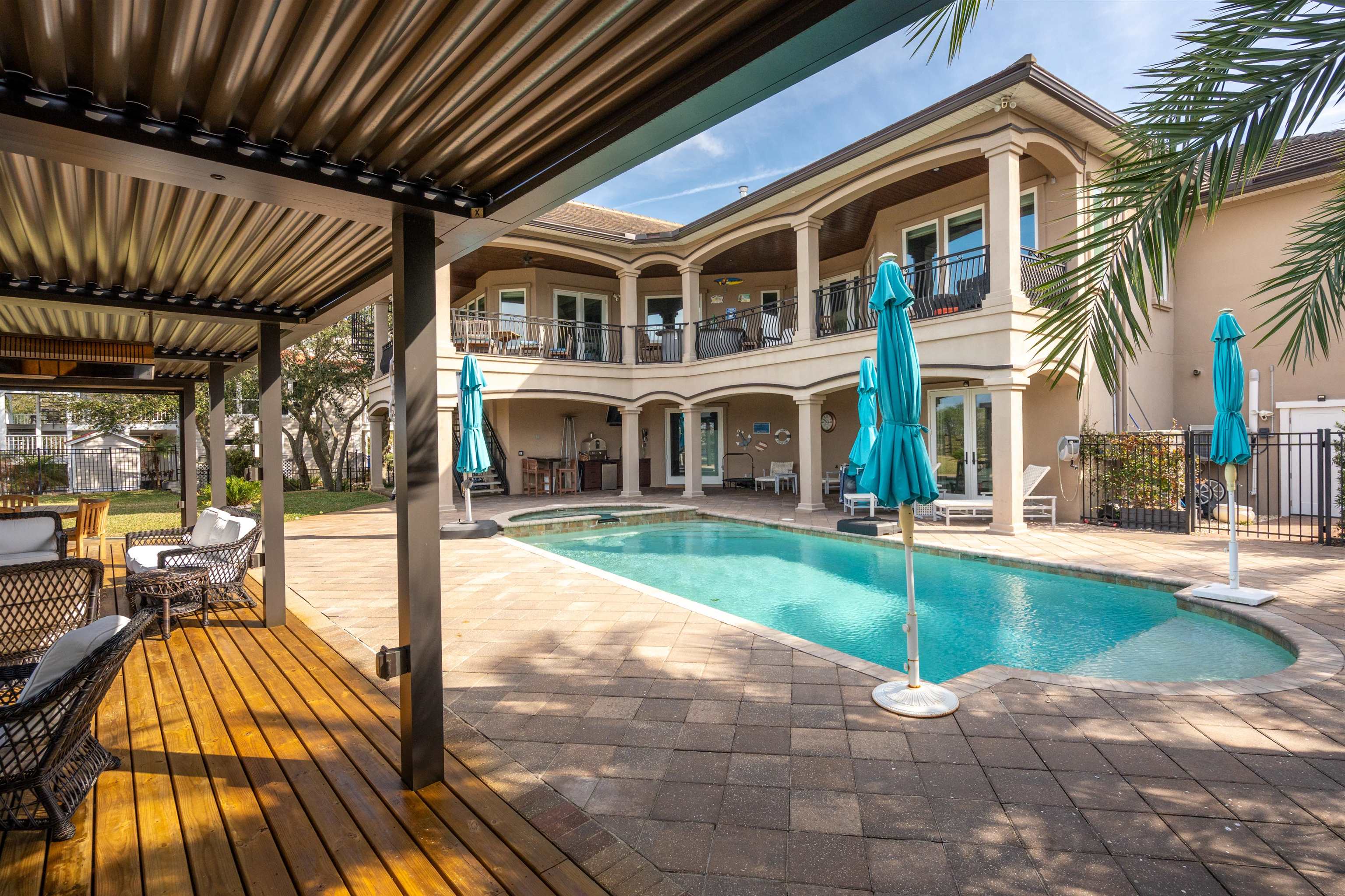 Image 37 of 99 For 973 Griffin Shores Dr. N