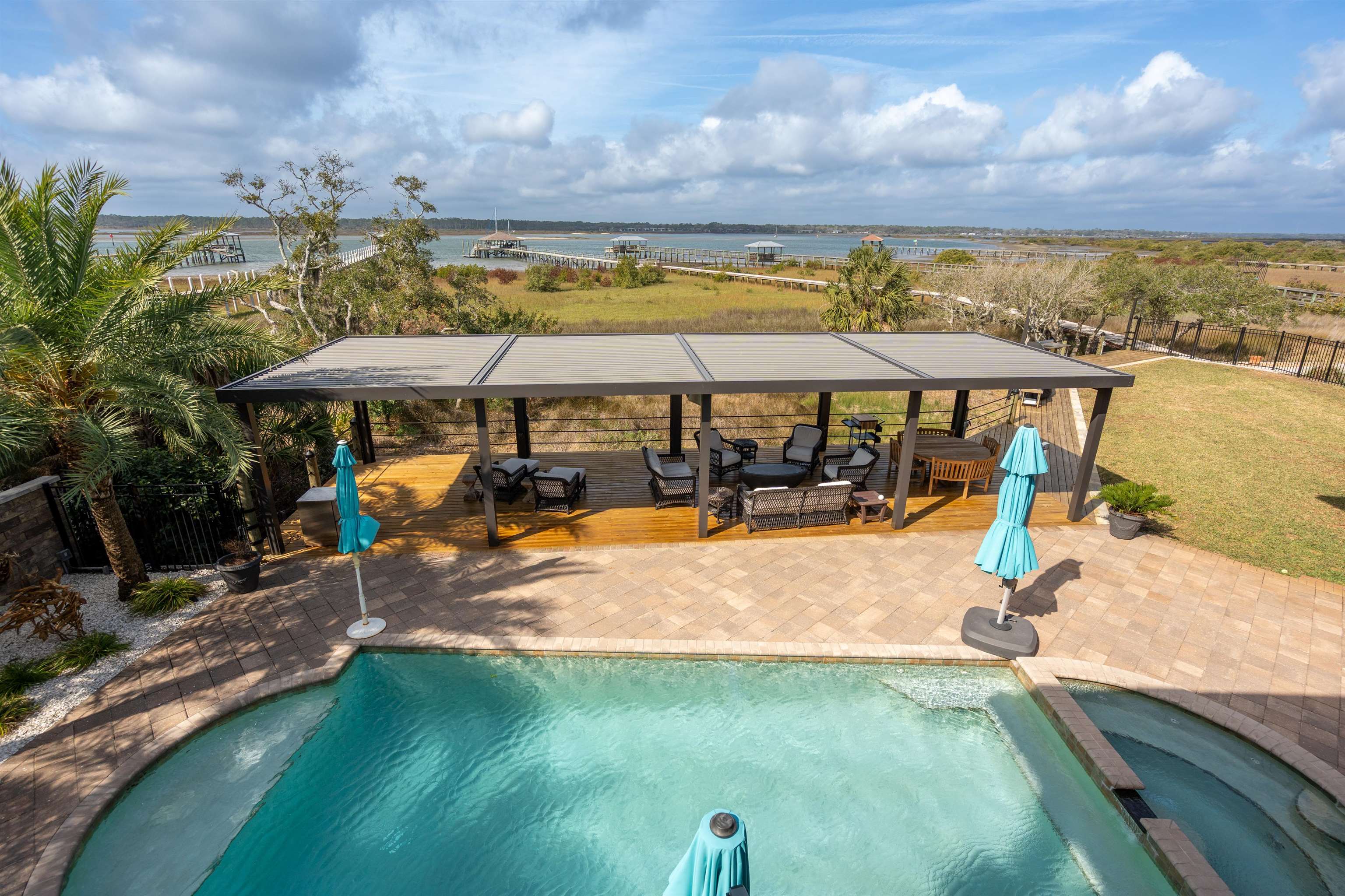 Image 66 of 99 For 973 Griffin Shores Dr. N