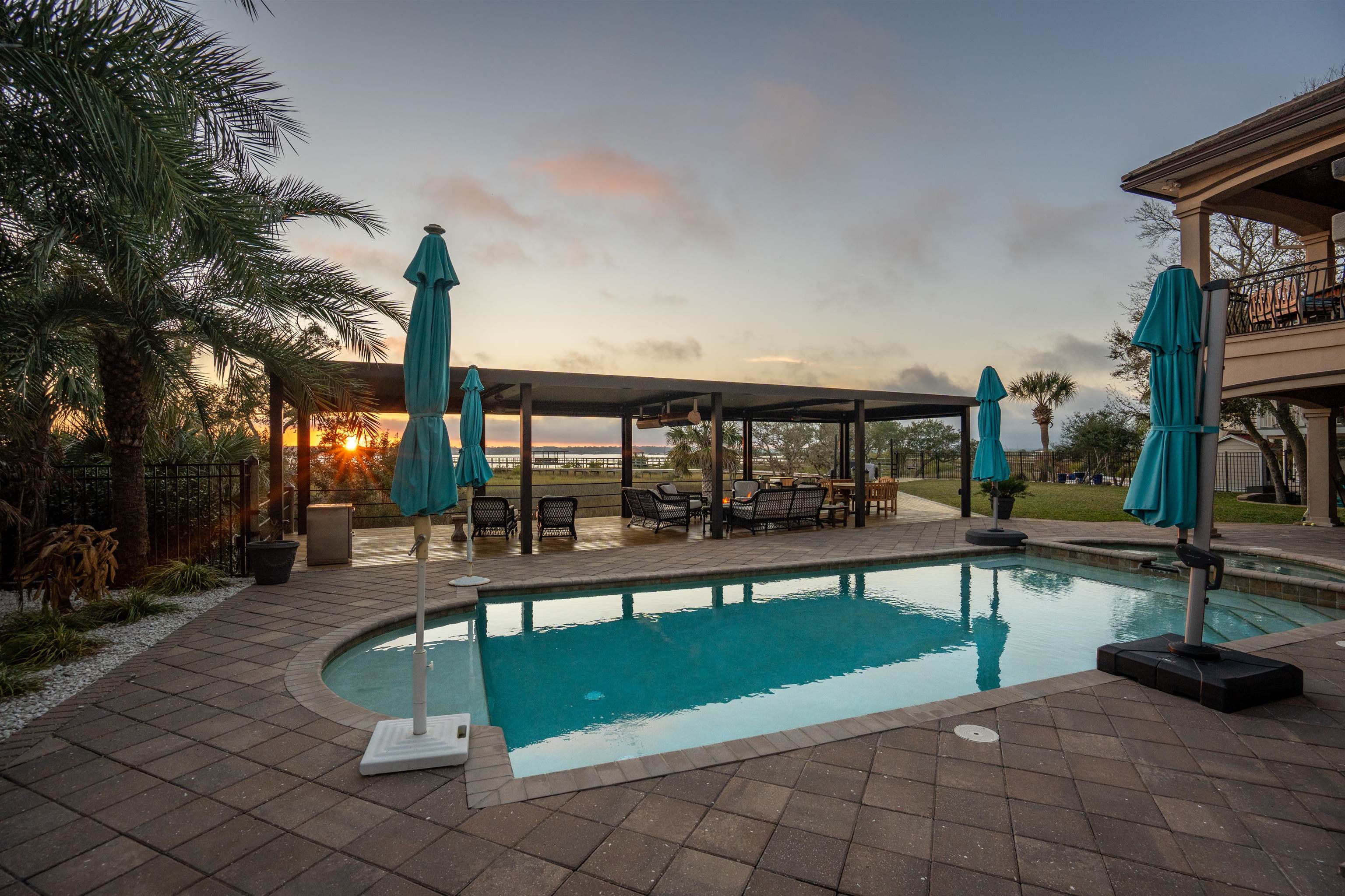 Image 7 of 99 For 973 Griffin Shores Dr. N