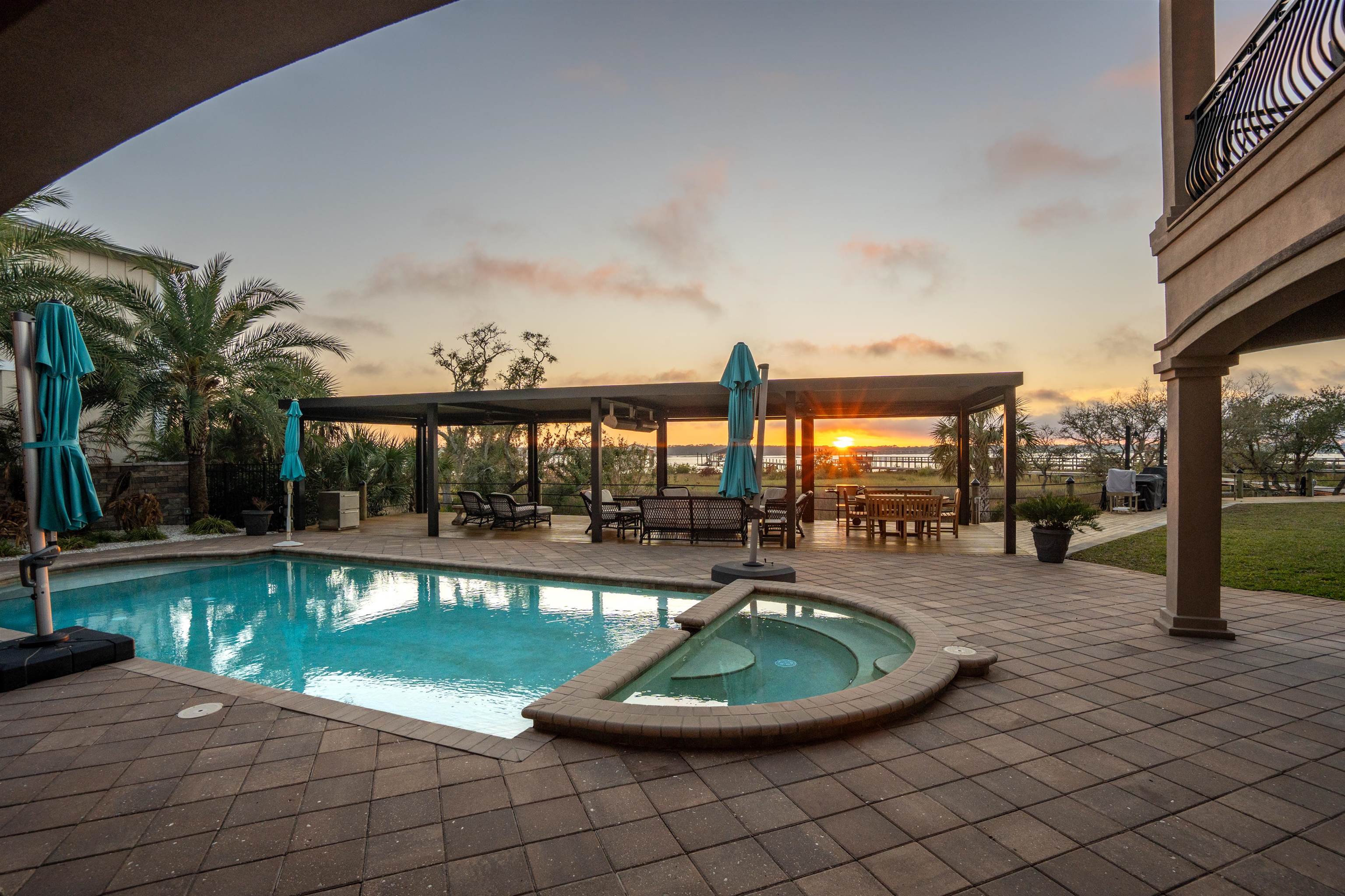 Image 8 of 99 For 973 Griffin Shores Dr. N