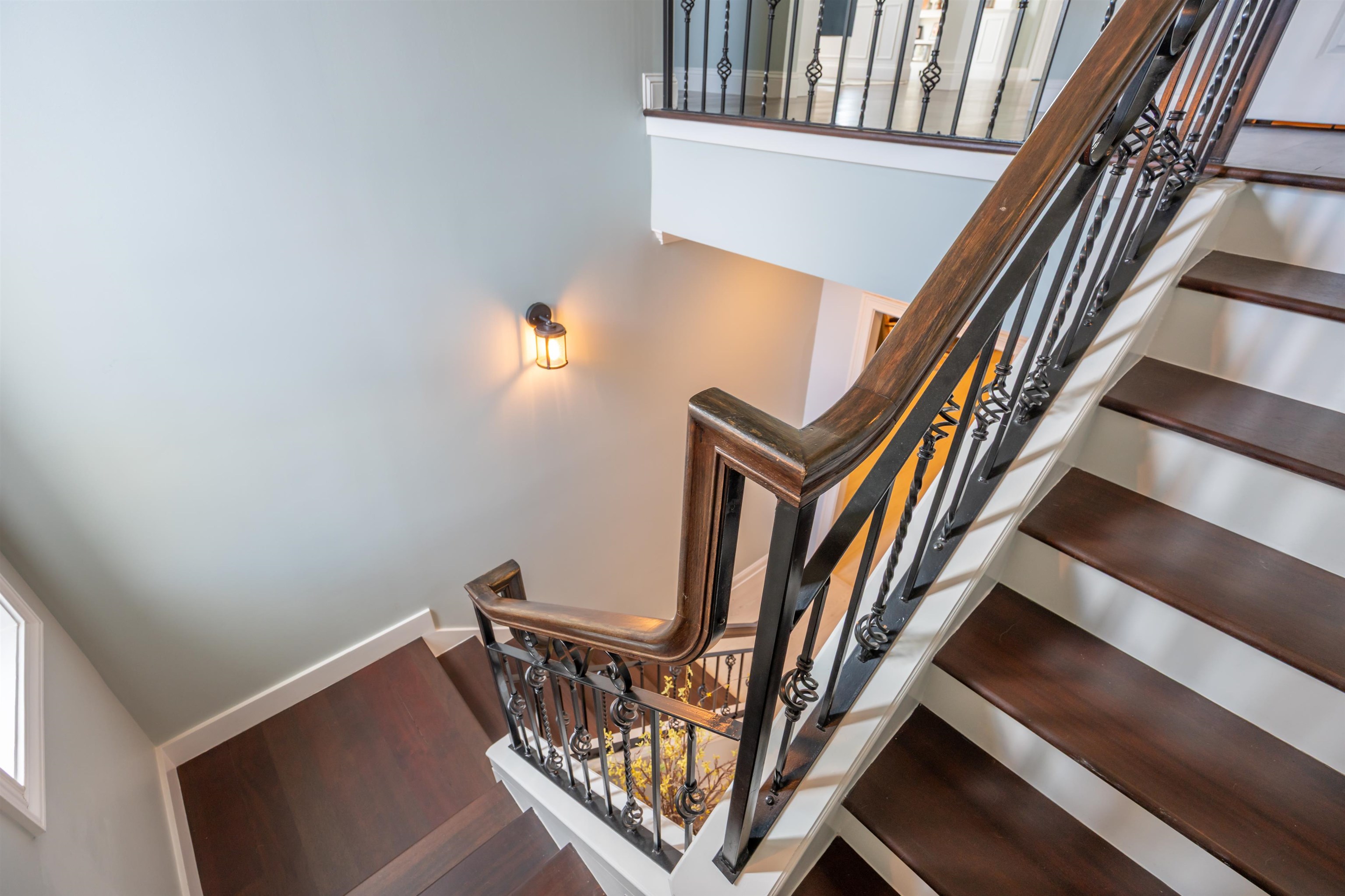 Image 82 of 99 For 973 Griffin Shores Dr. N