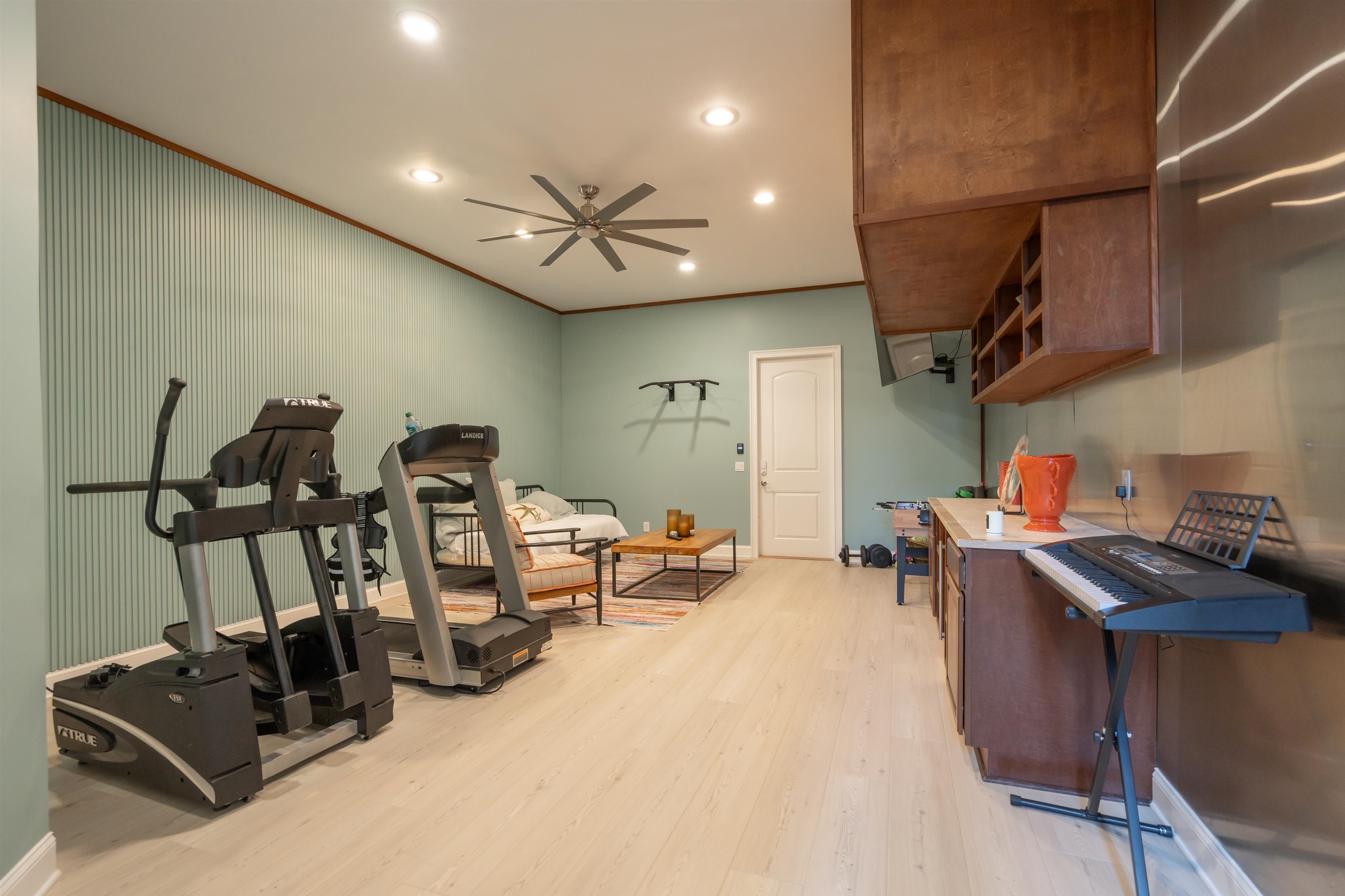 Image 84 of 99 For 973 Griffin Shores Dr. N