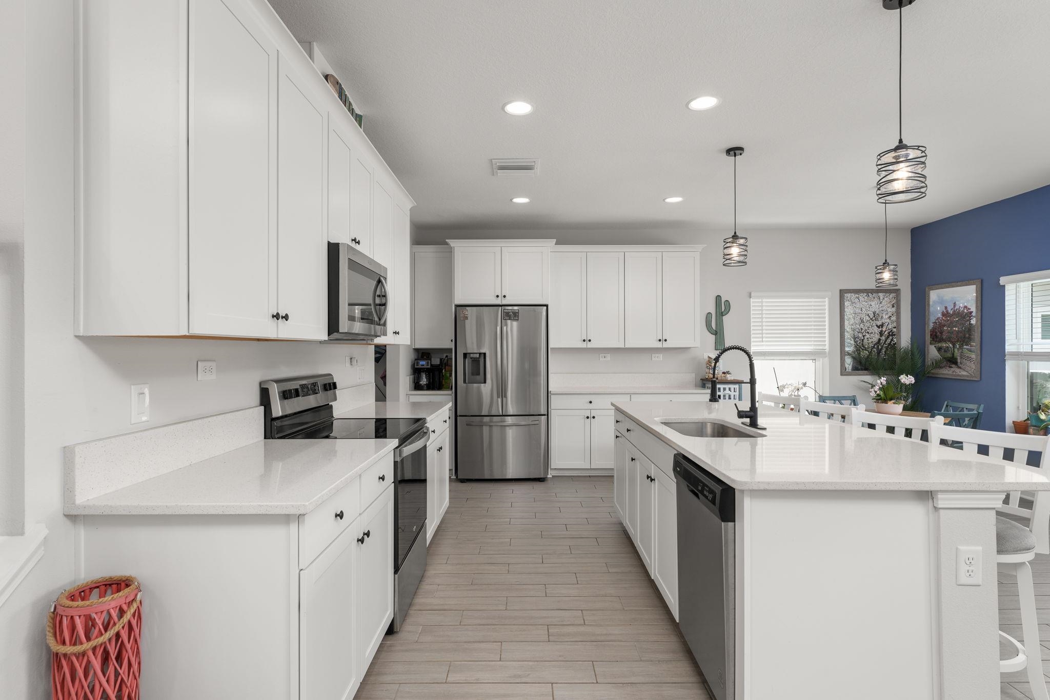 Image 17 of 54 For 121 Nighthawk Lane