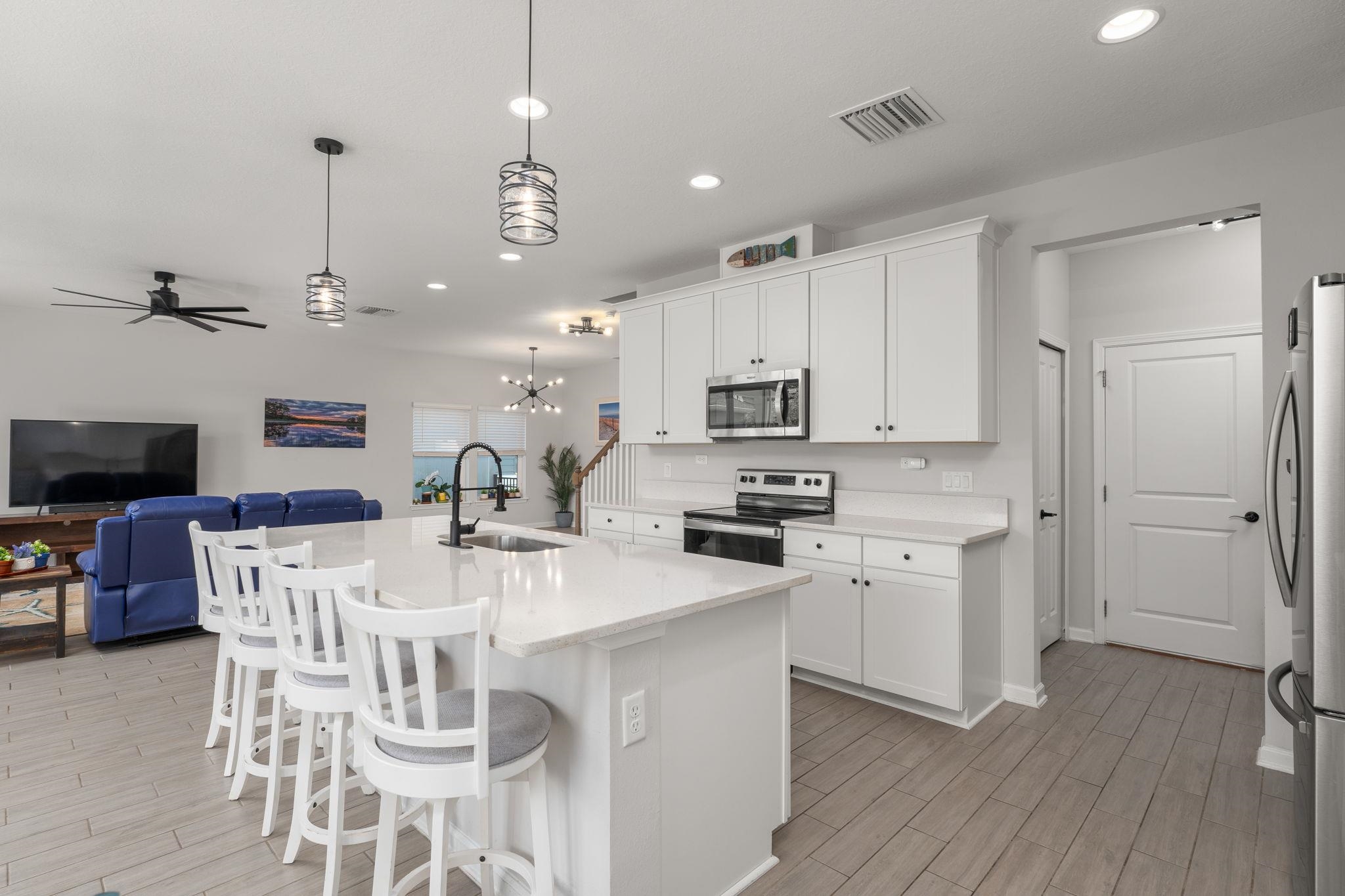 Image 19 of 54 For 121 Nighthawk Lane