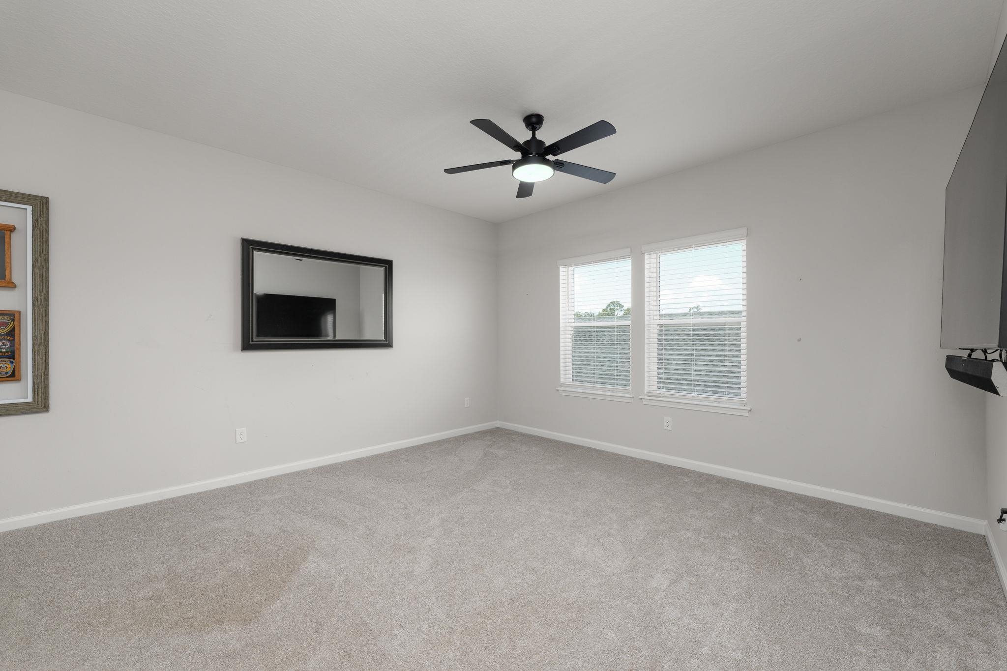 Image 21 of 54 For 121 Nighthawk Lane