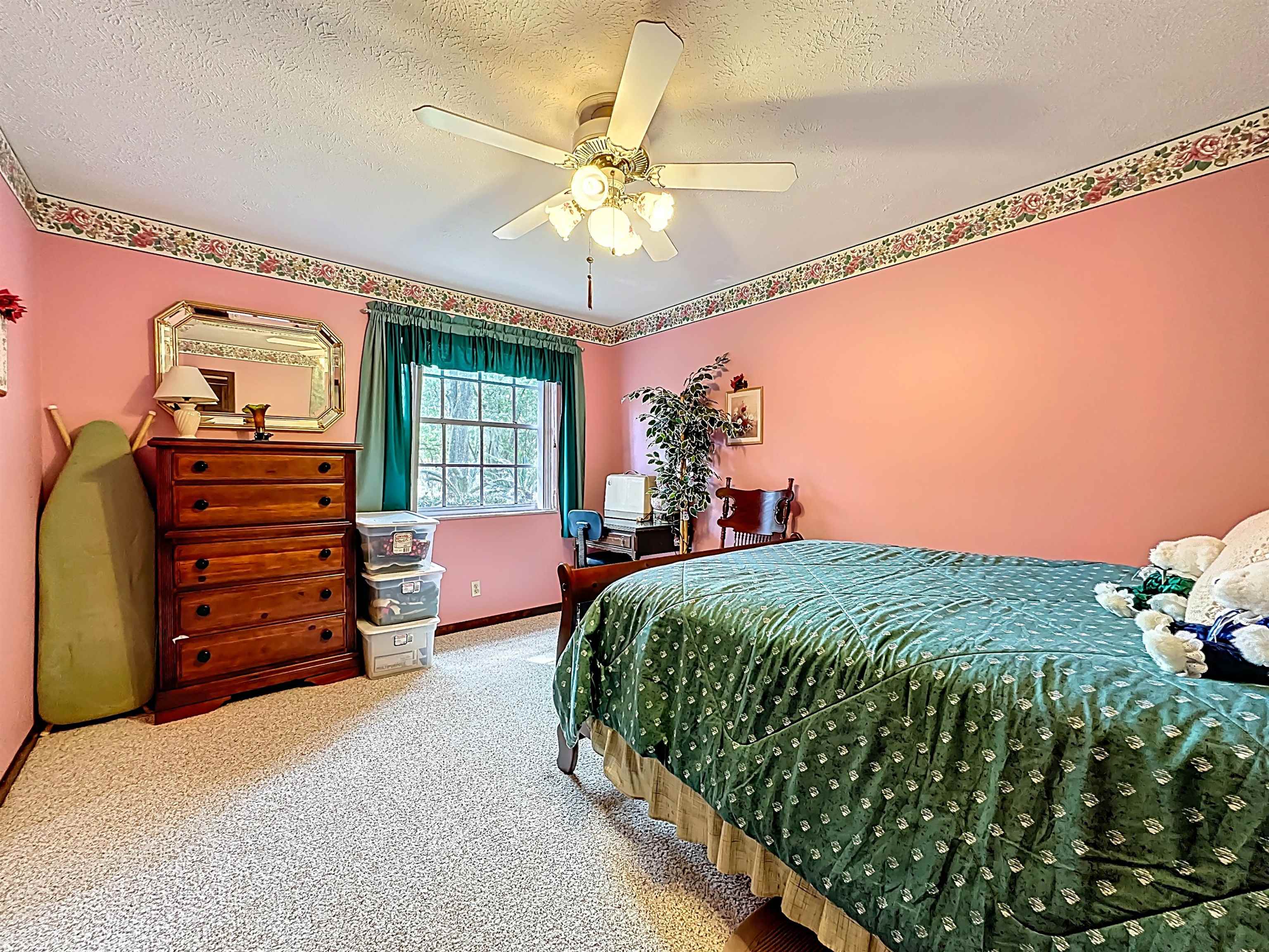 Image 33 of 79 For 5046 Shore Dr