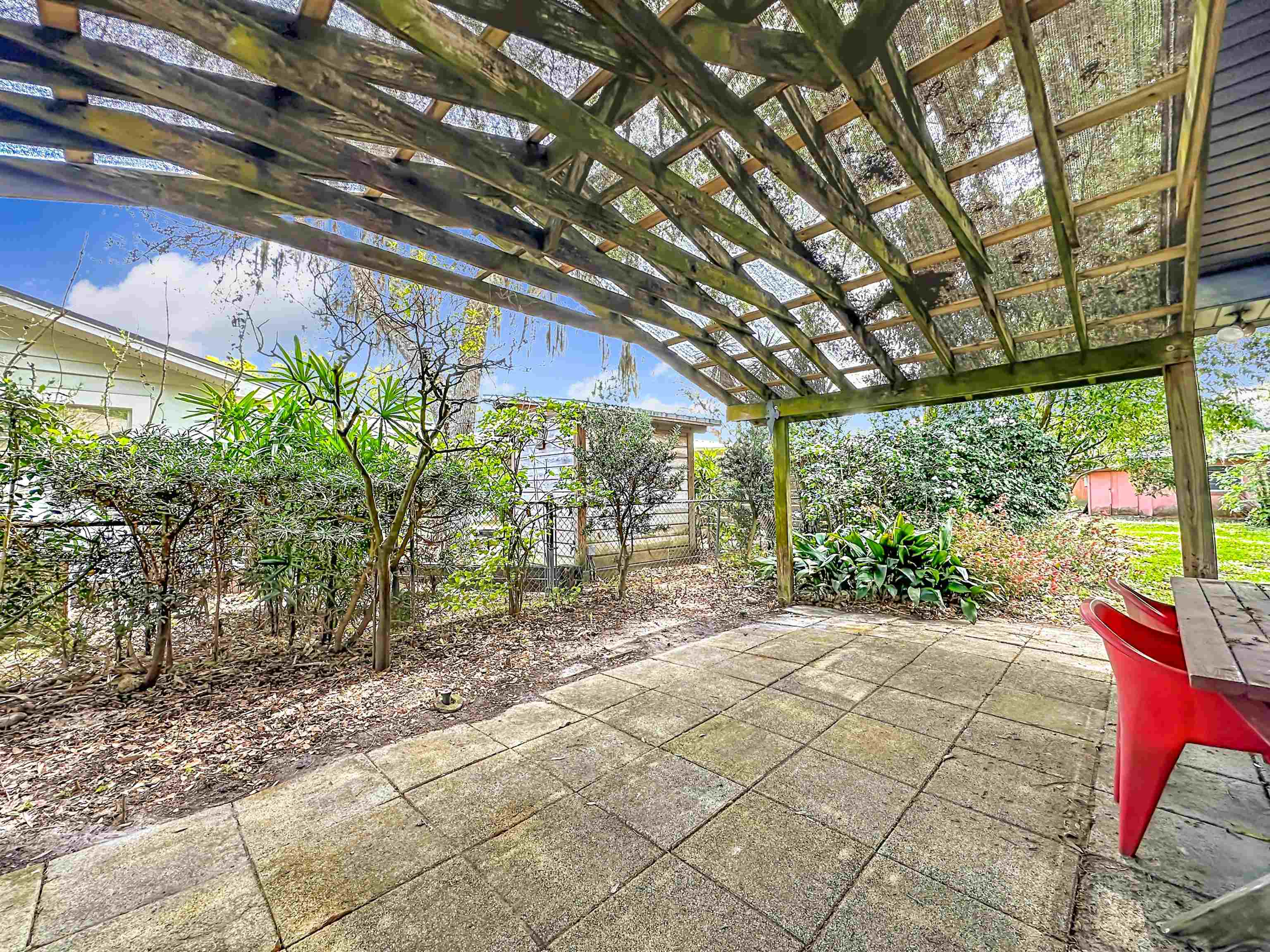 Image 42 of 79 For 5046 Shore Dr