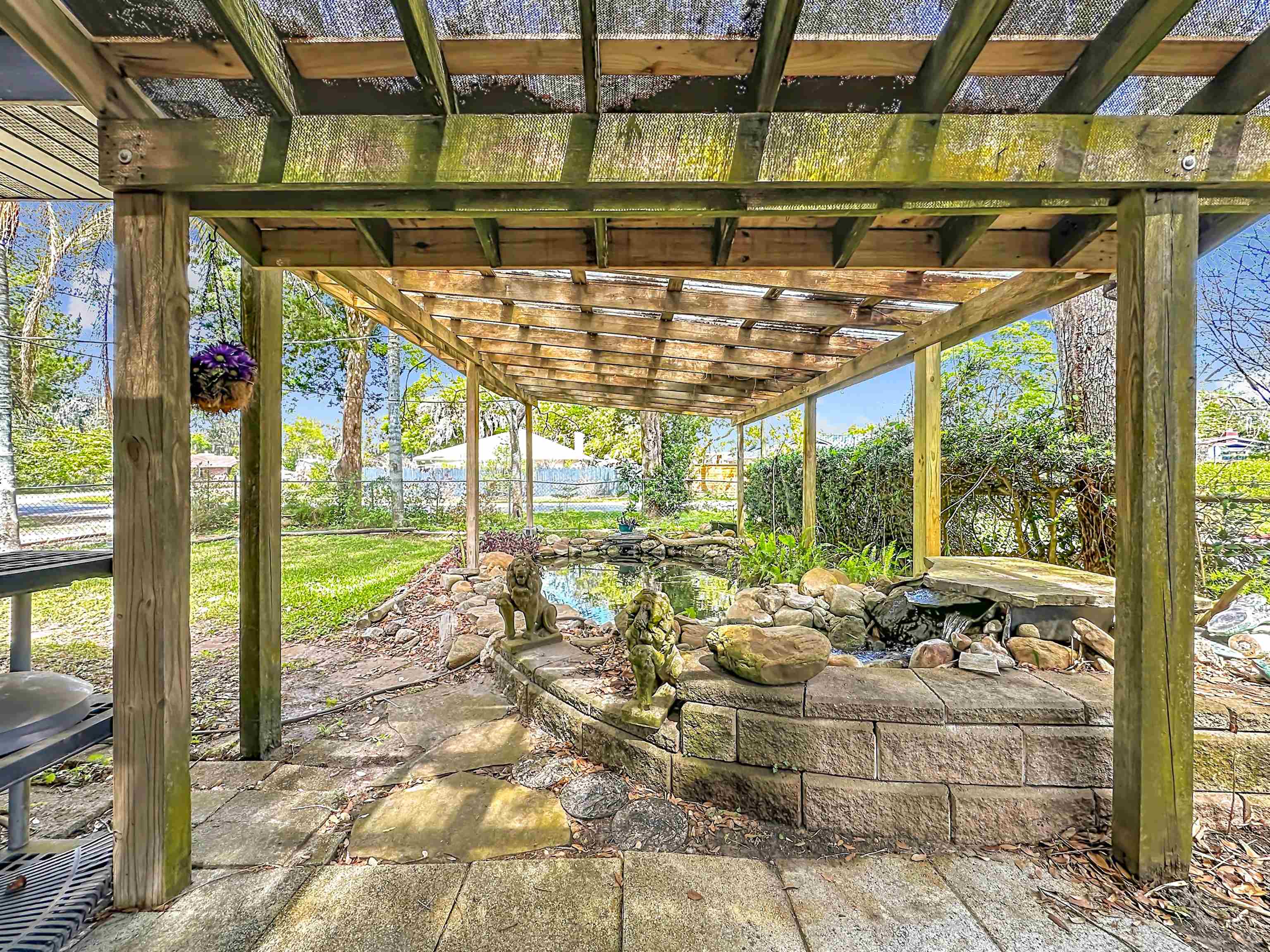 Image 44 of 79 For 5046 Shore Dr