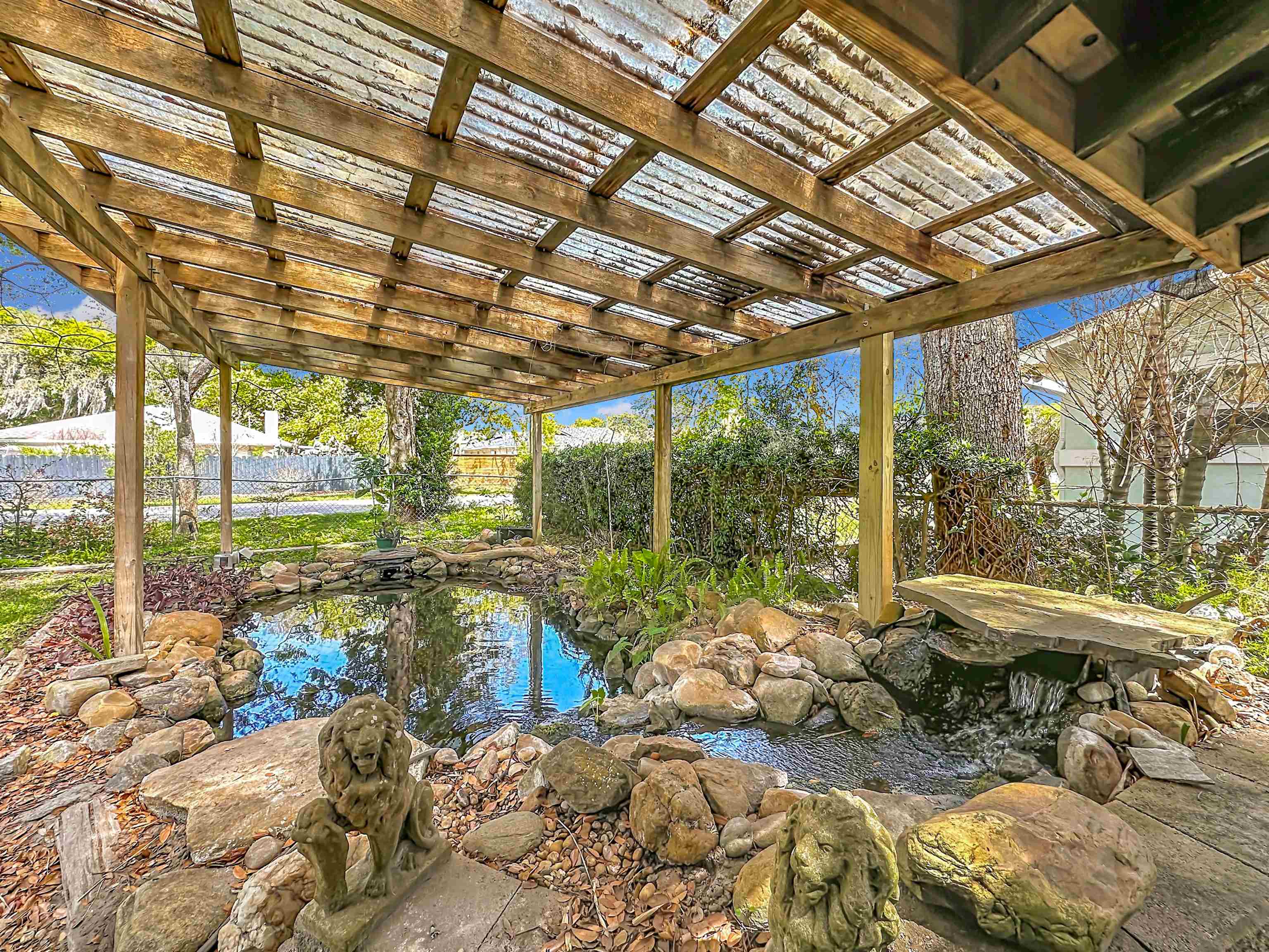 Image 45 of 79 For 5046 Shore Dr