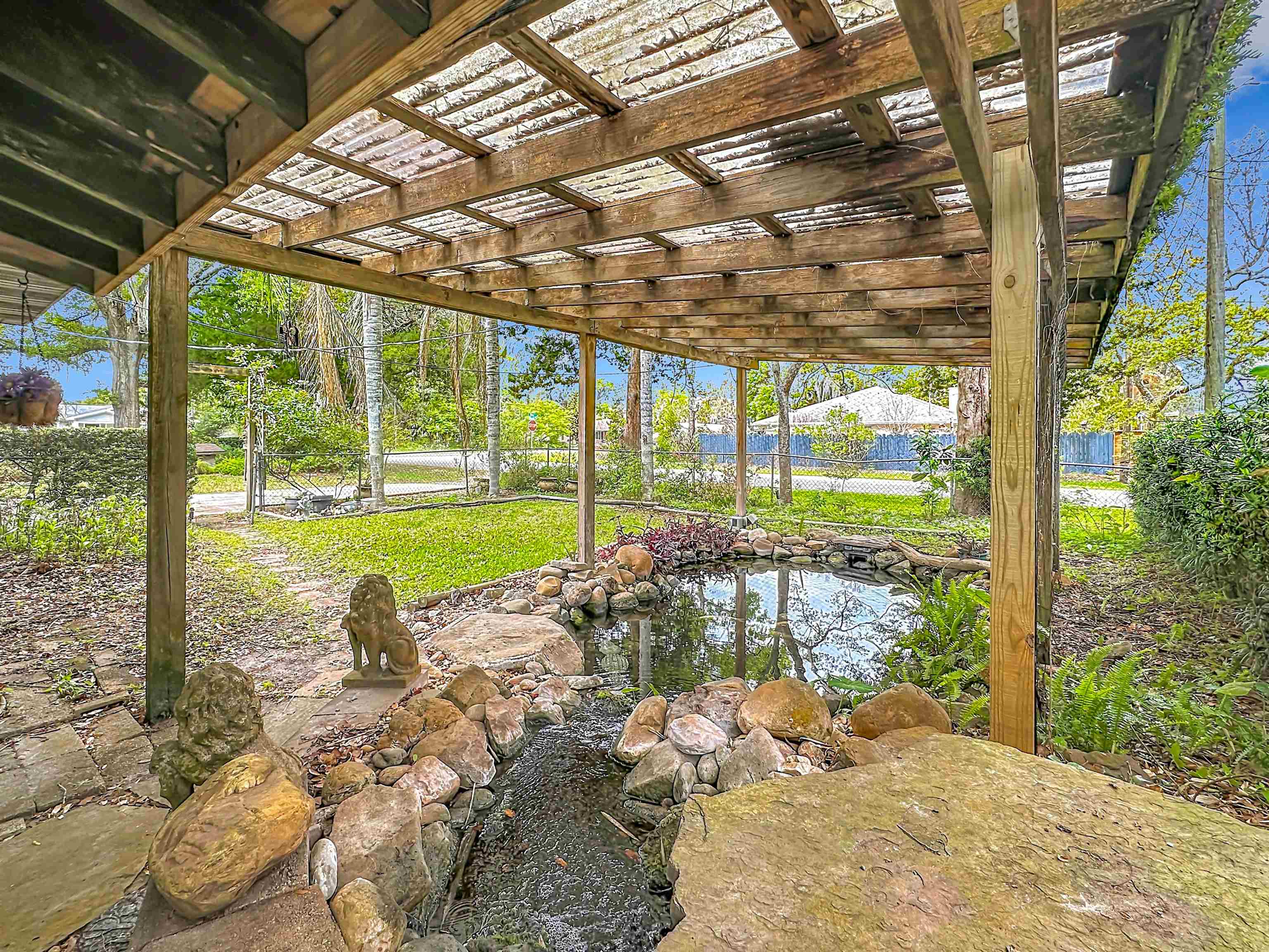 Image 46 of 79 For 5046 Shore Dr