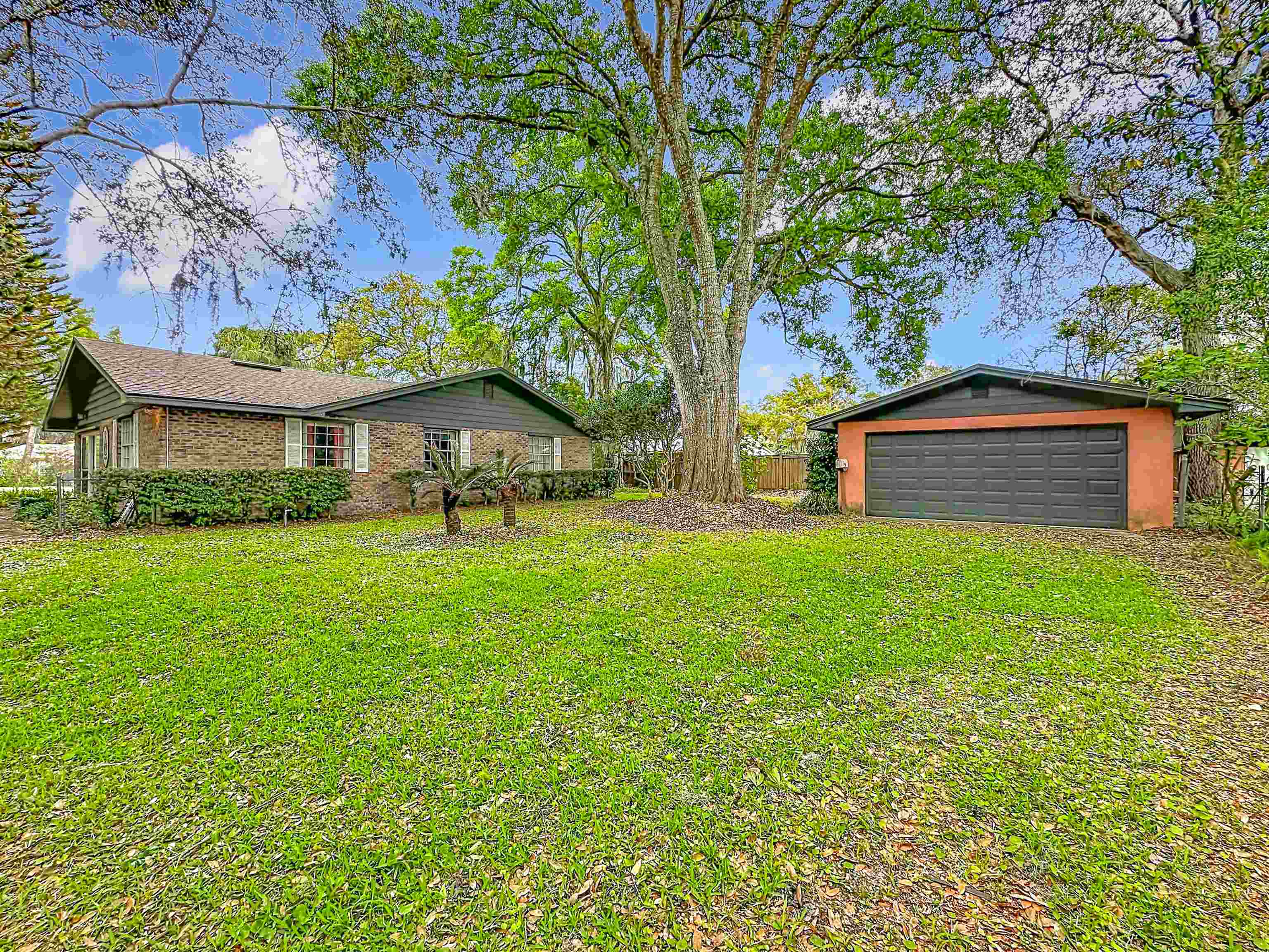 Image 53 of 79 For 5046 Shore Dr