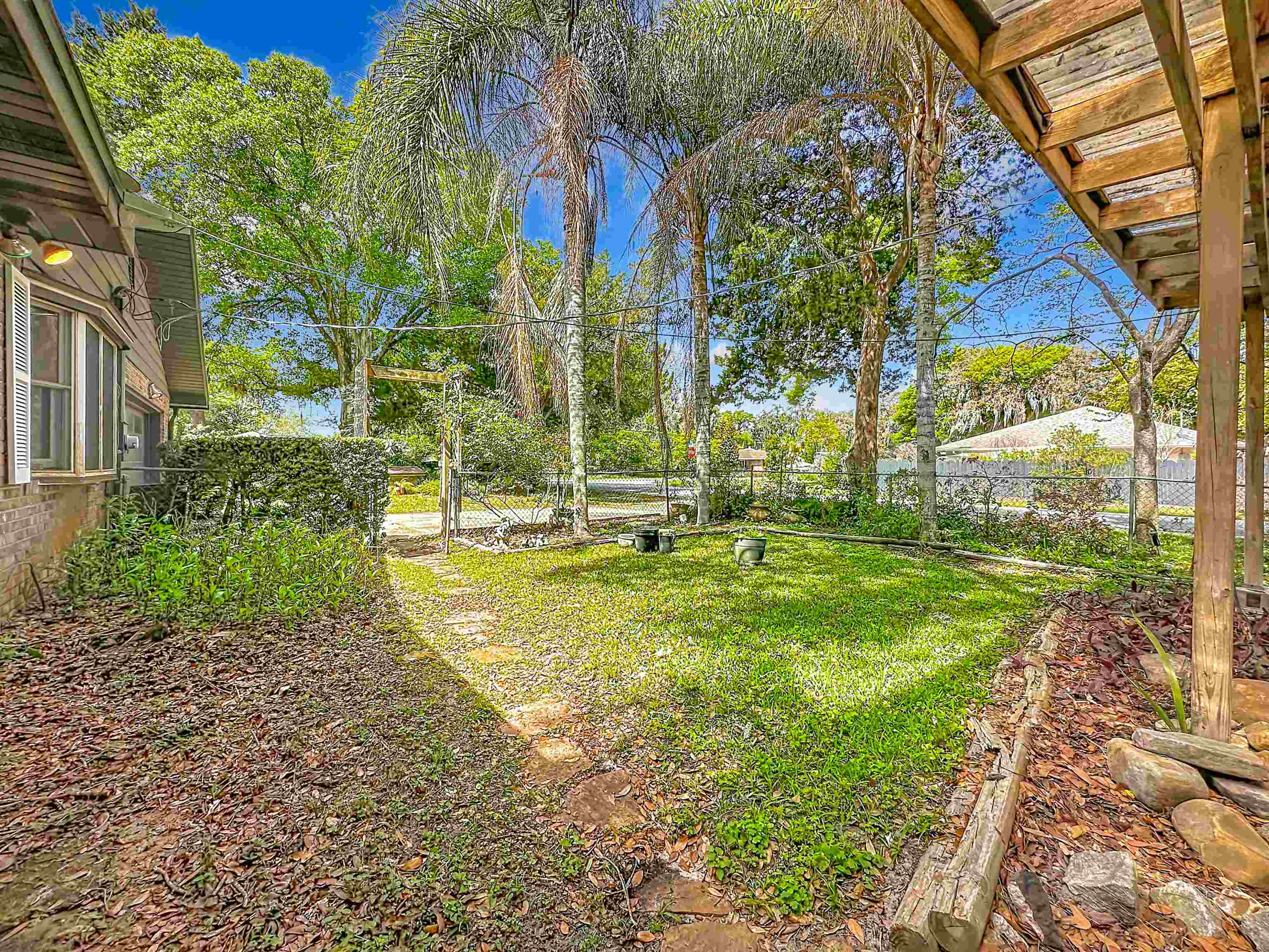 Image 60 of 79 For 5046 Shore Dr