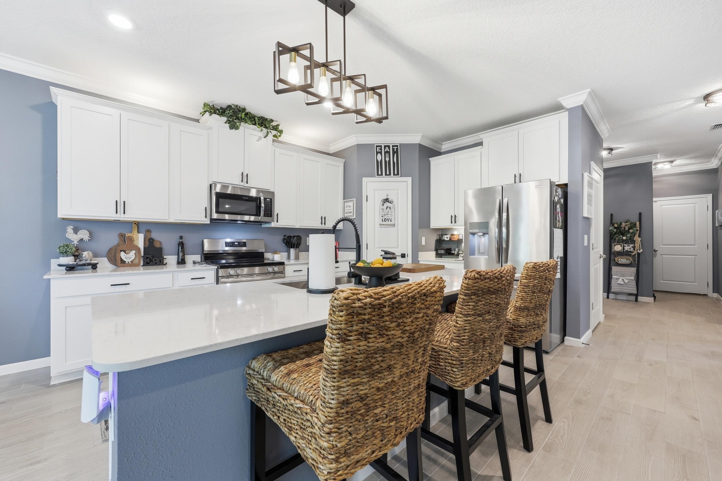 Image 11 of 52 For 521 Lake Sinclair St