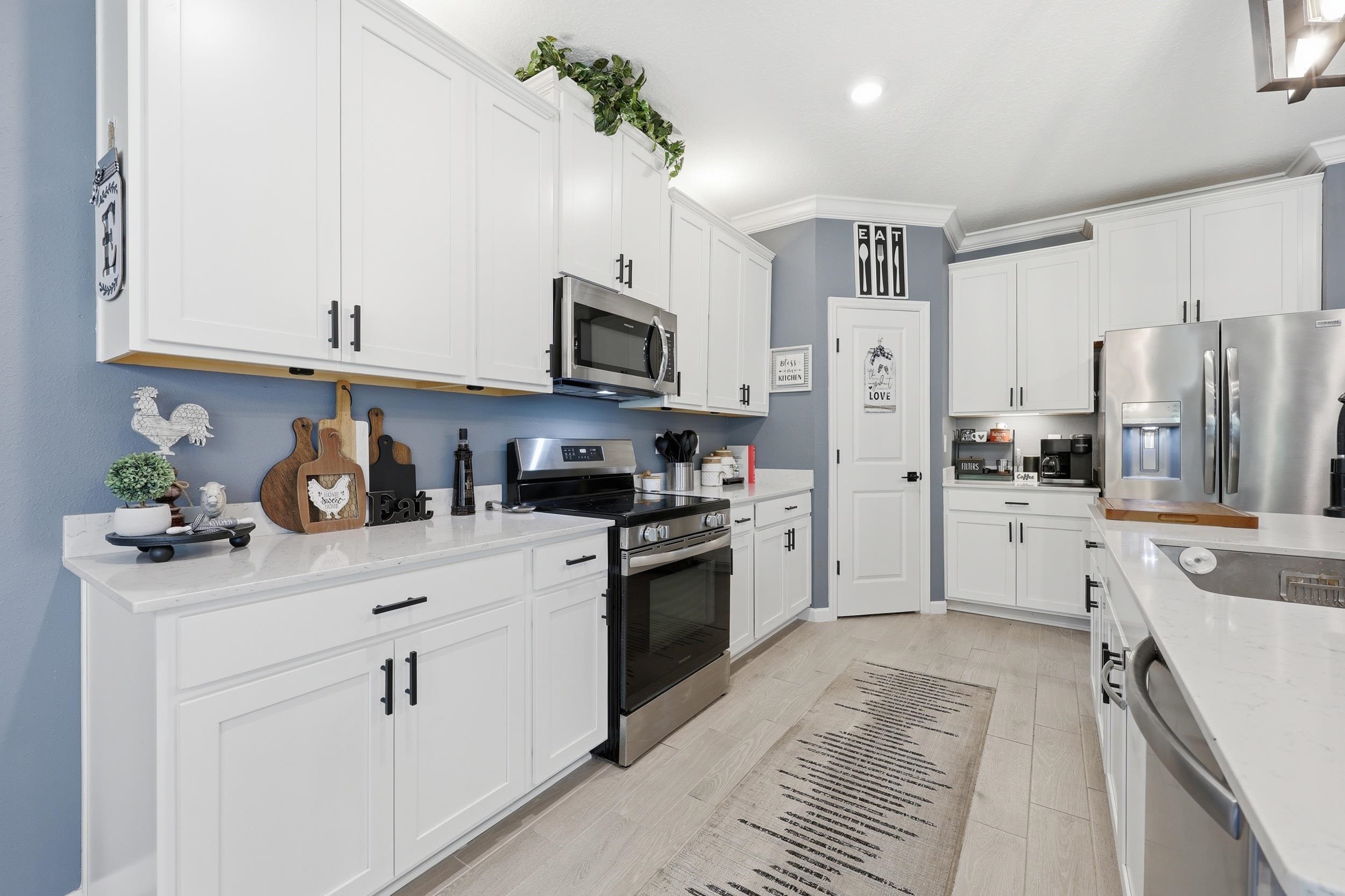 Image 15 of 52 For 521 Lake Sinclair St