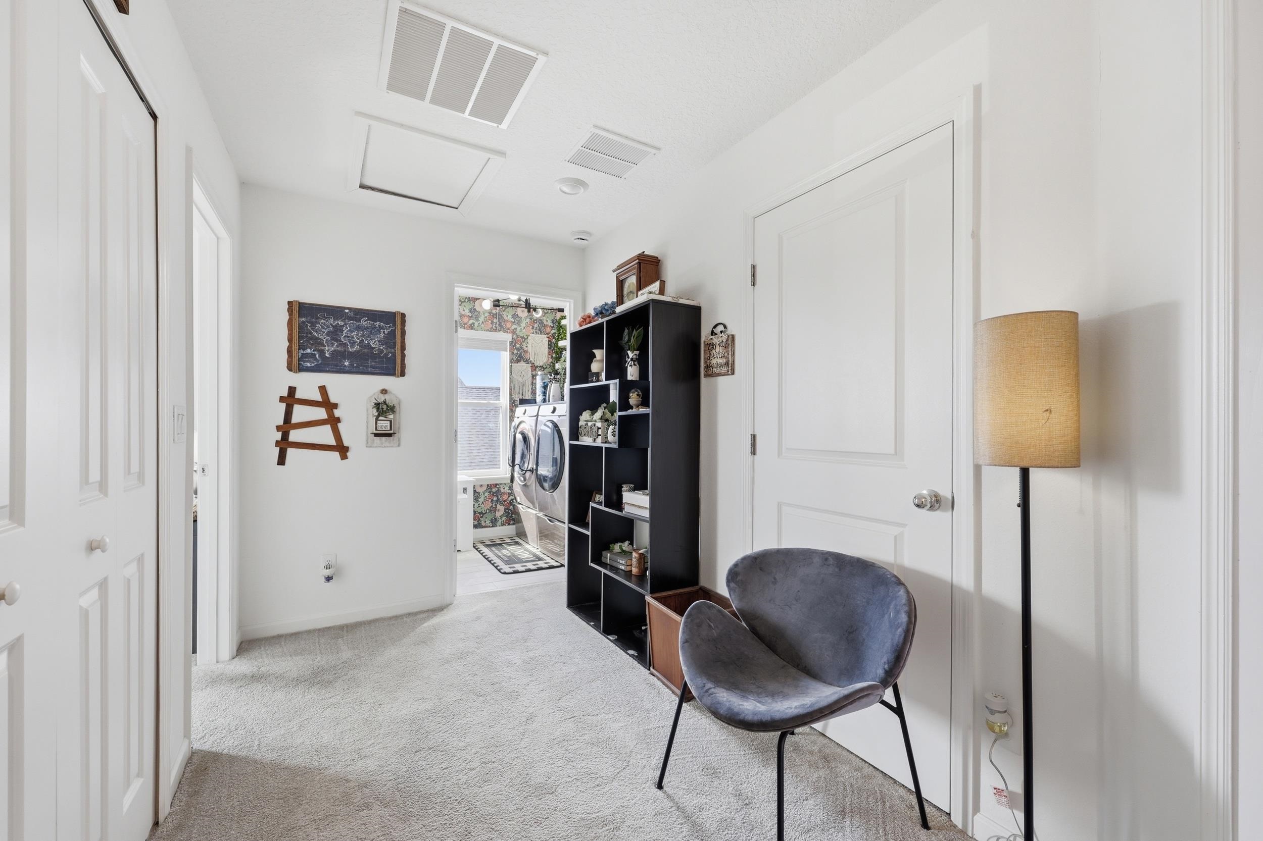 Image 23 of 52 For 521 Lake Sinclair St