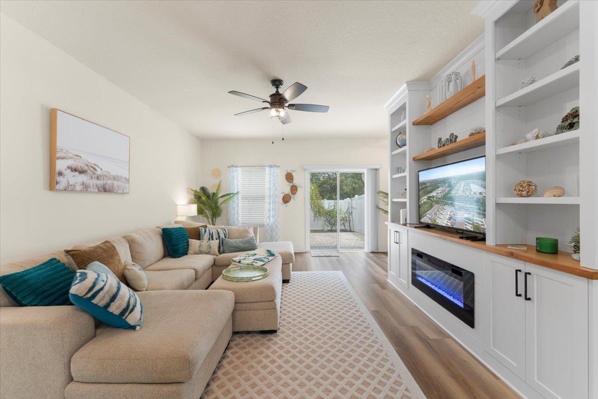 Image 12 of 37 For 249 Whitland Way