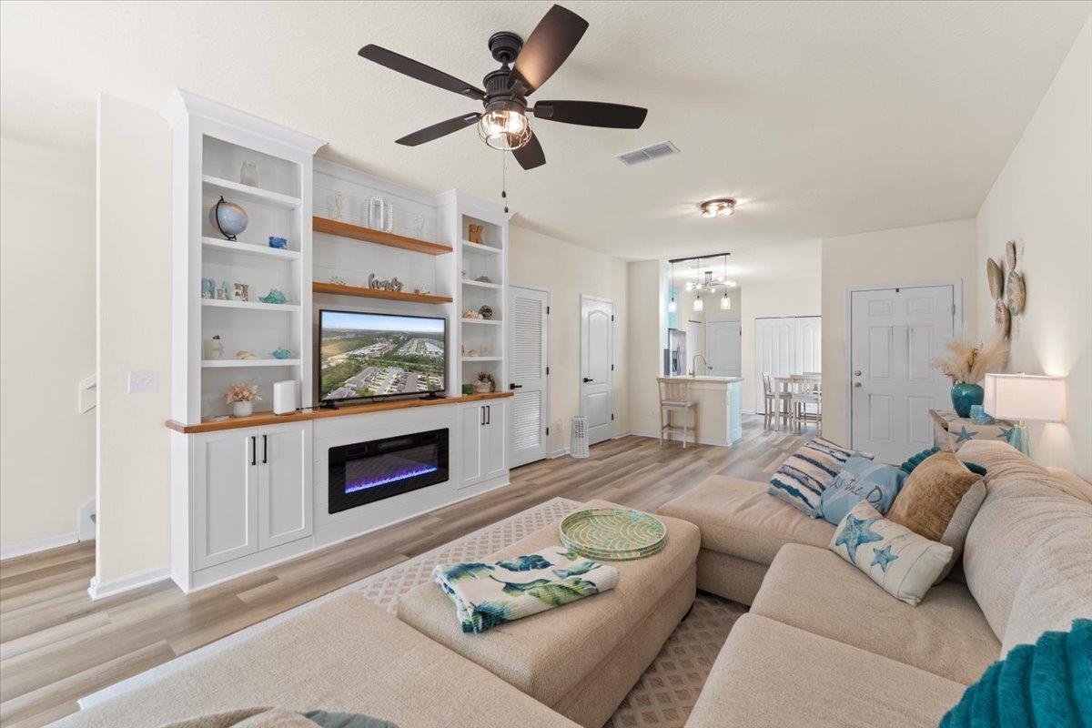 Image 15 of 37 For 249 Whitland Way