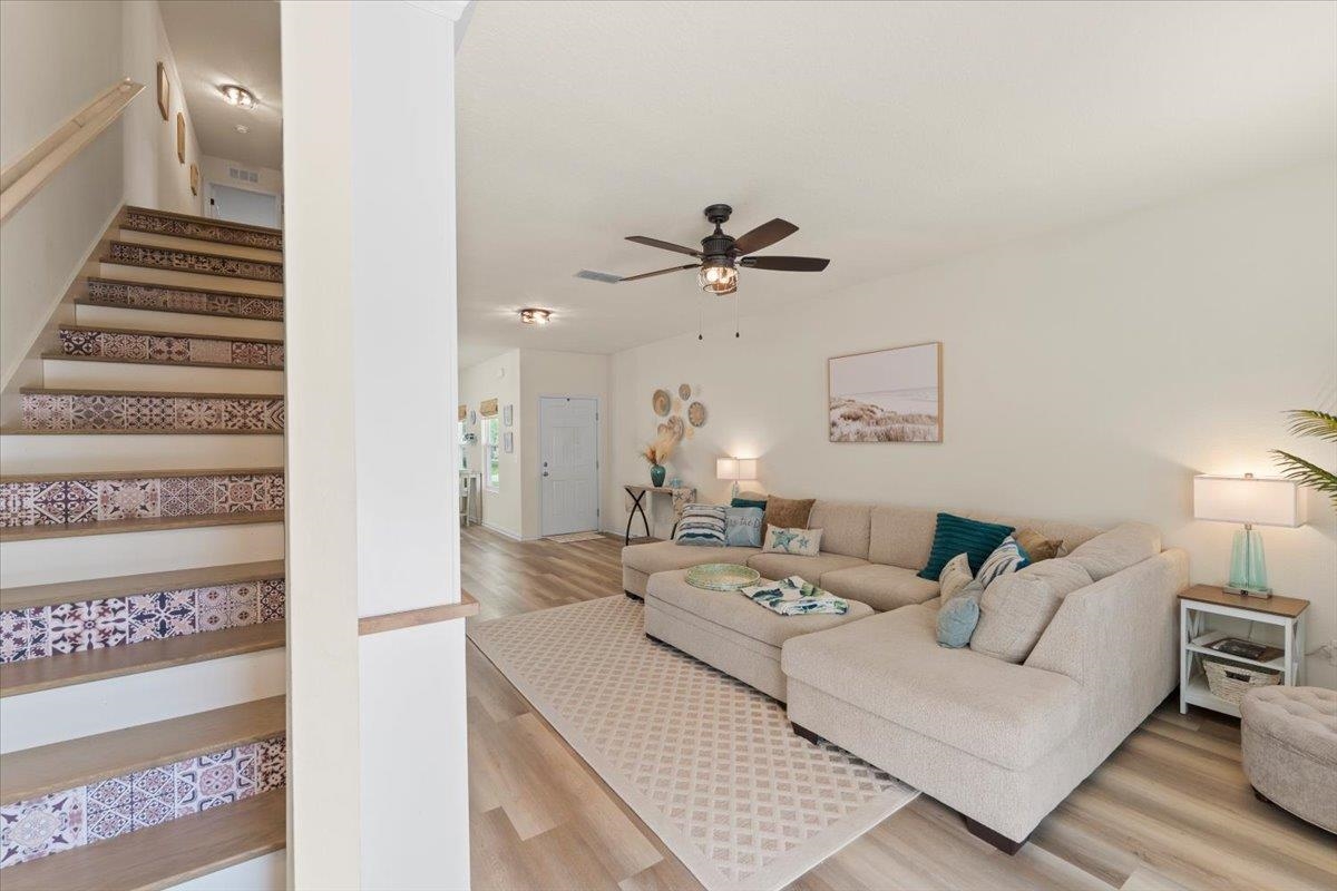 Image 16 of 37 For 249 Whitland Way