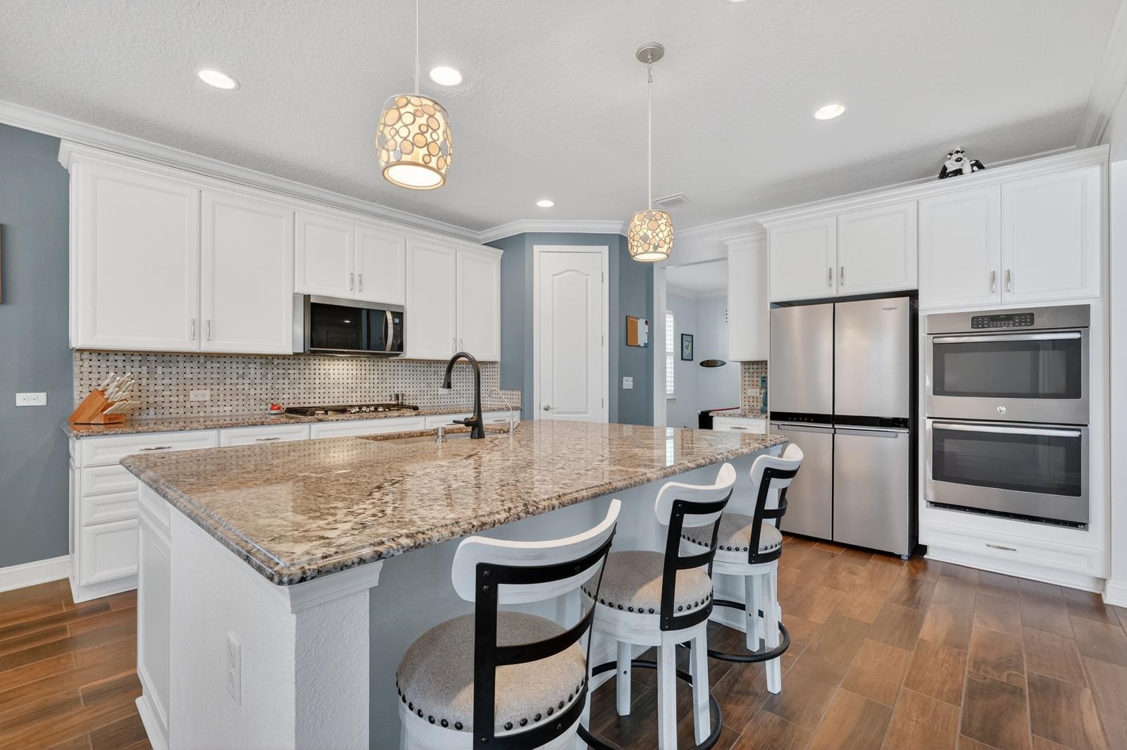 Image 17 of 62 For 34 Estero Ct