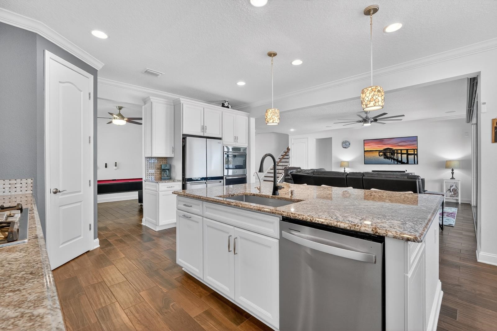 Image 18 of 62 For 34 Estero Ct