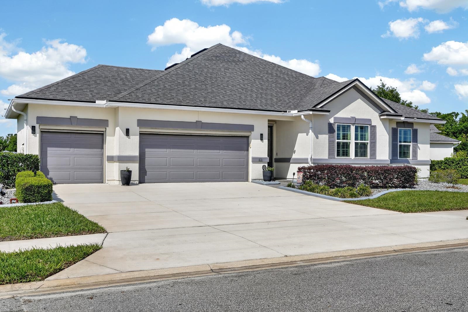 Image 6 of 62 For 34 Estero Ct