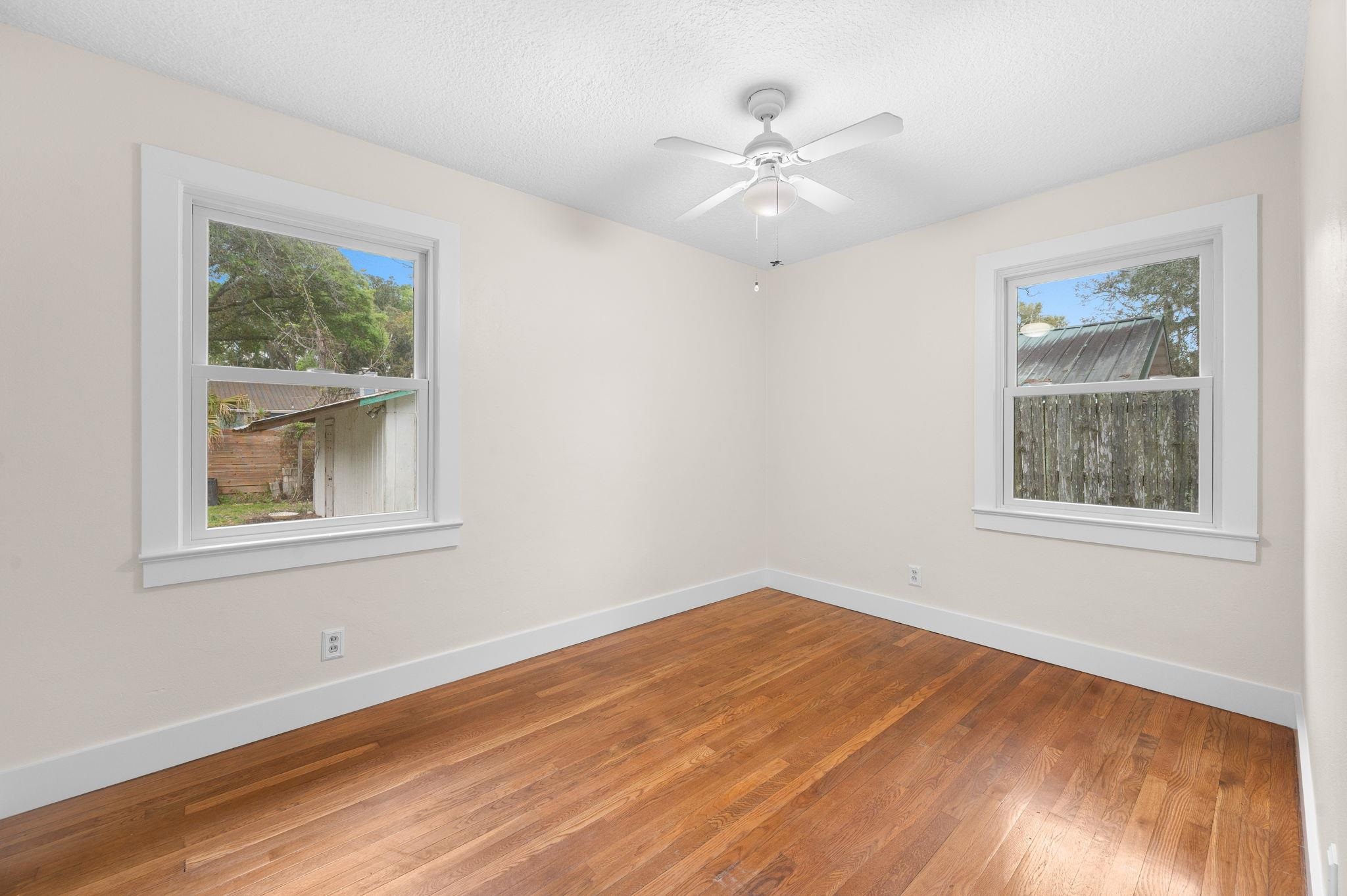 Image 15 of 58 For 36 Park Ave  